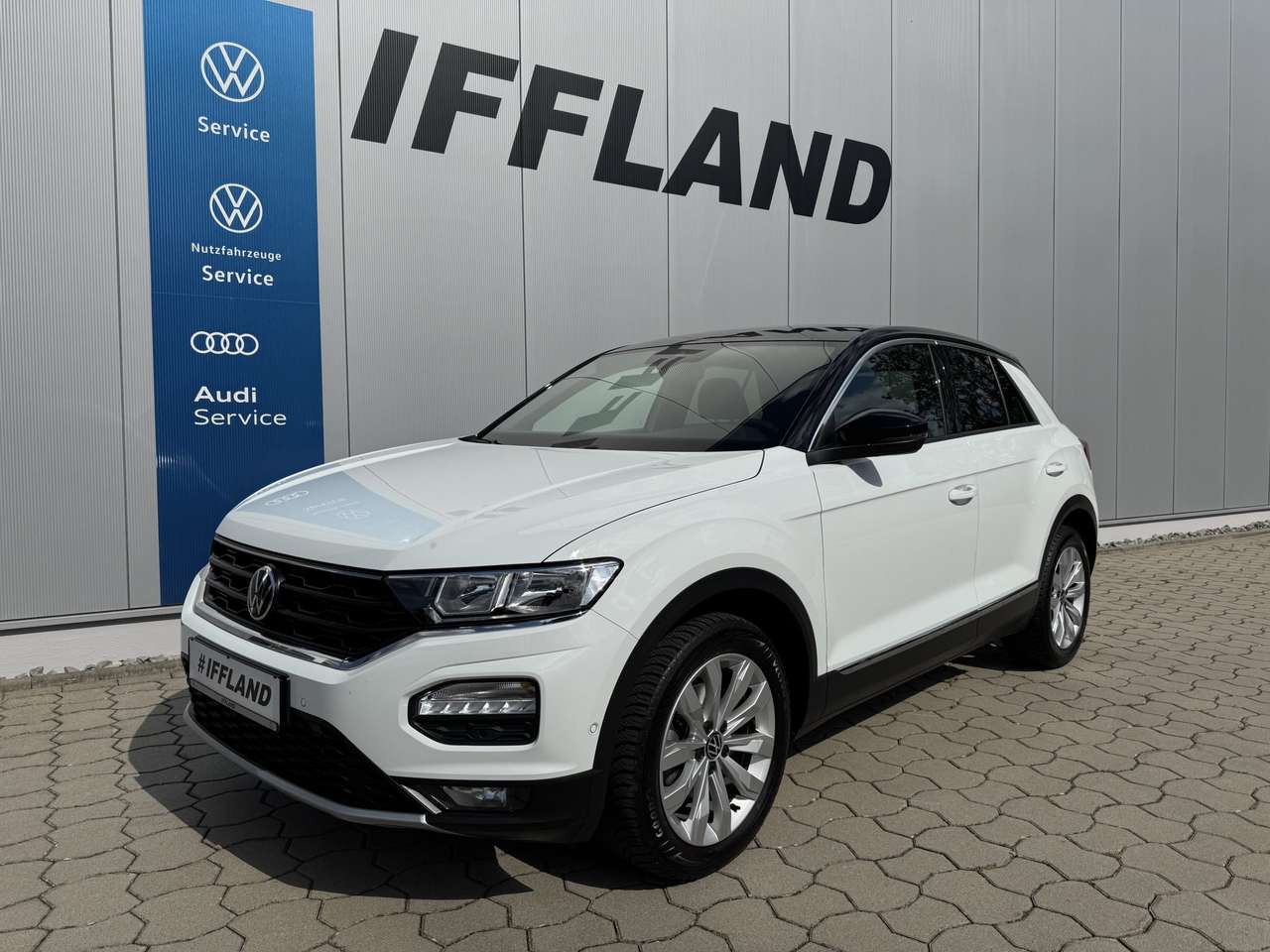 Volkswagen T-Roc 2021 — 1.5 TSI DSG Sport *AHK*NAVI*