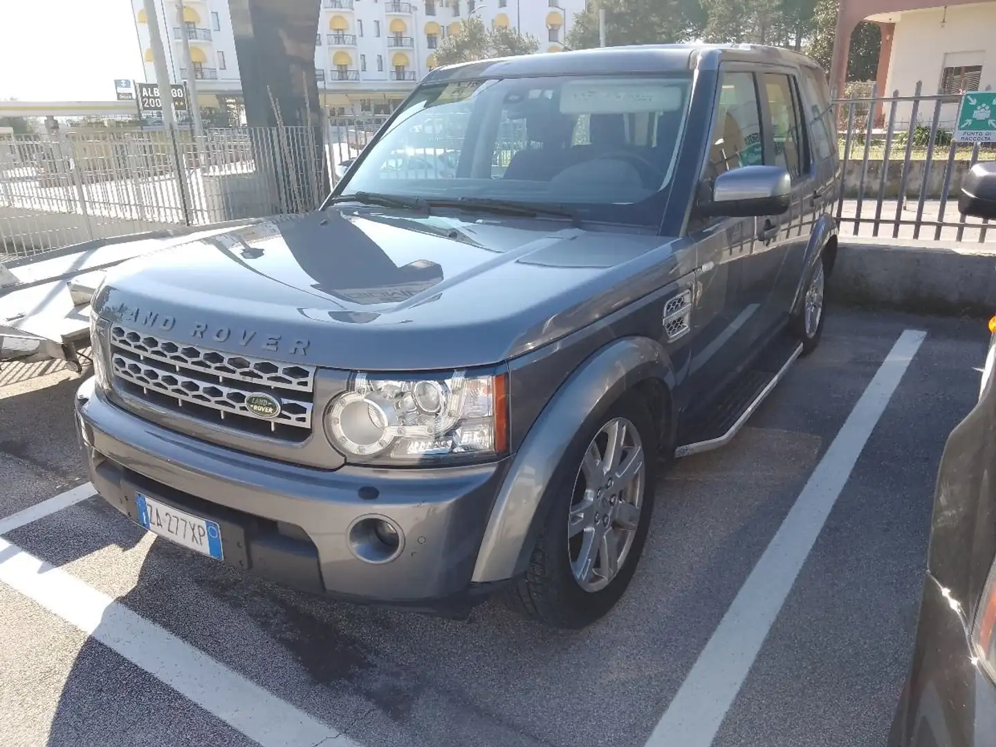 Land Rover Discovery 3.0 sdV6 HSE 245cv auto Gris - 1