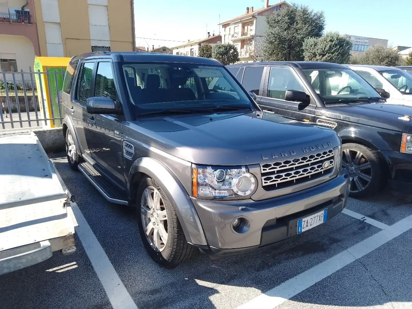 Land Rover Discovery 3.0 sdV6 HSE 245cv auto Gris - 2