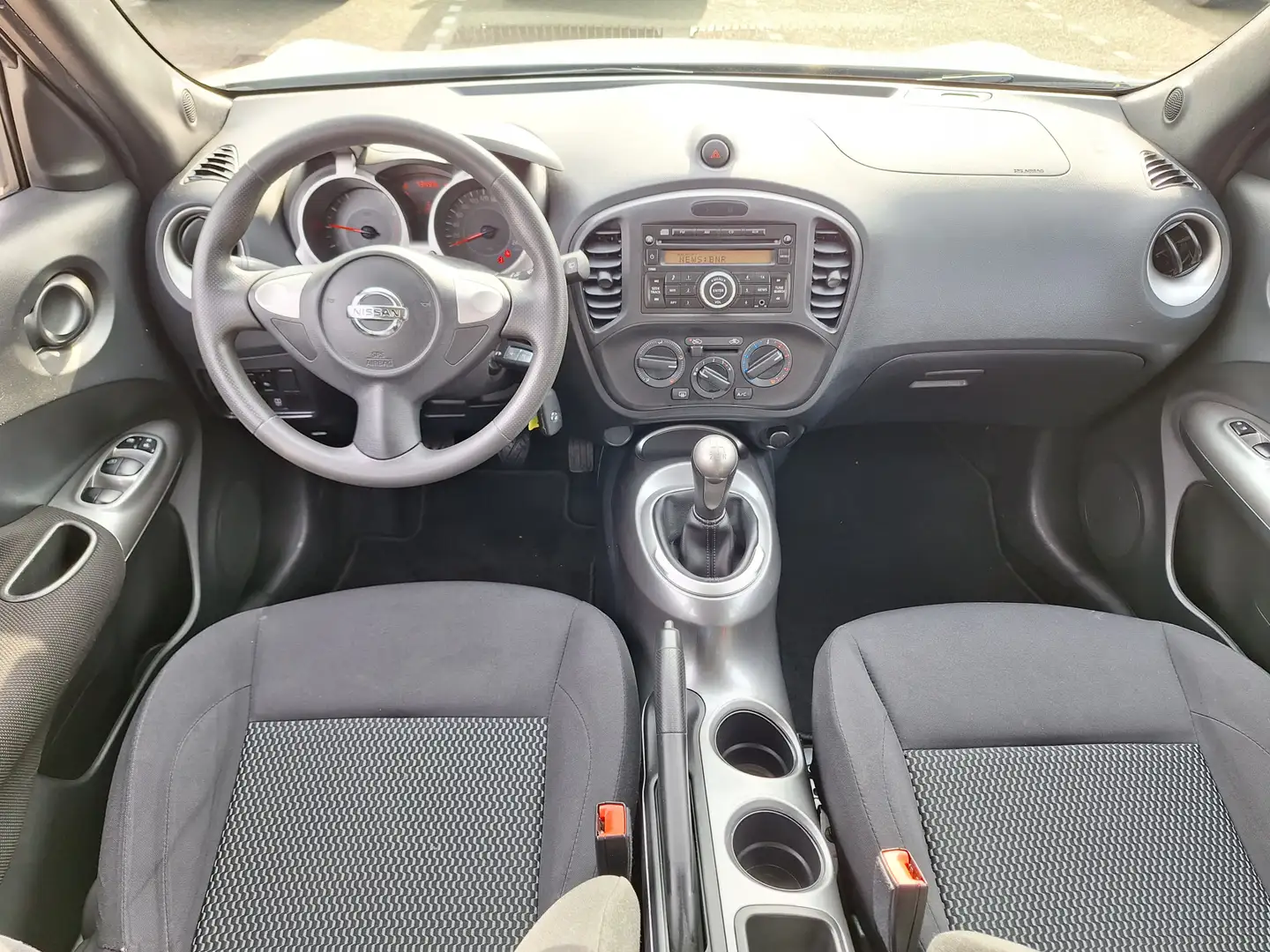 Nissan Juke 1.6 Visia bouwjaar 12-2017 / NEDERLANDSE AUTO Blanco - 2