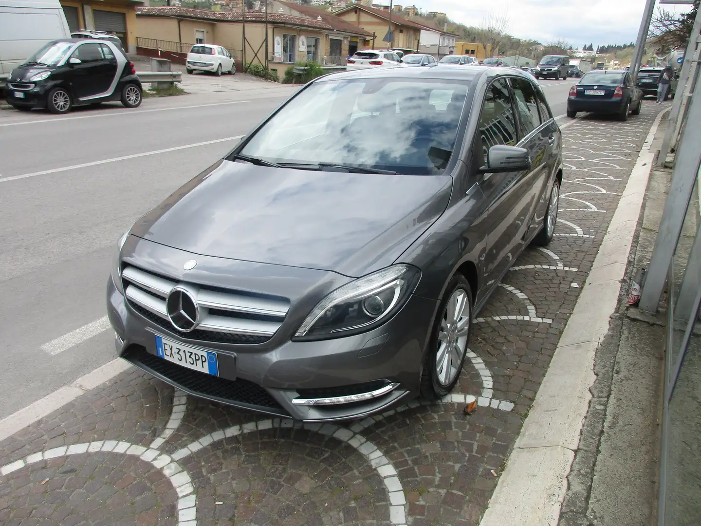 Mercedes-Benz B 200 cdi (be) Premium FULL OPTIONAL GARANTITA Grigio - 1