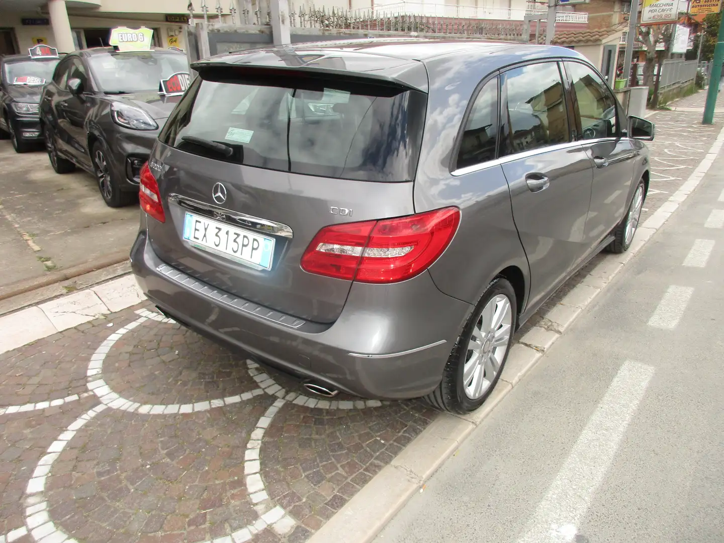 Mercedes-Benz B 200 cdi (be) Premium FULL OPTIONAL GARANTITA Grigio - 2