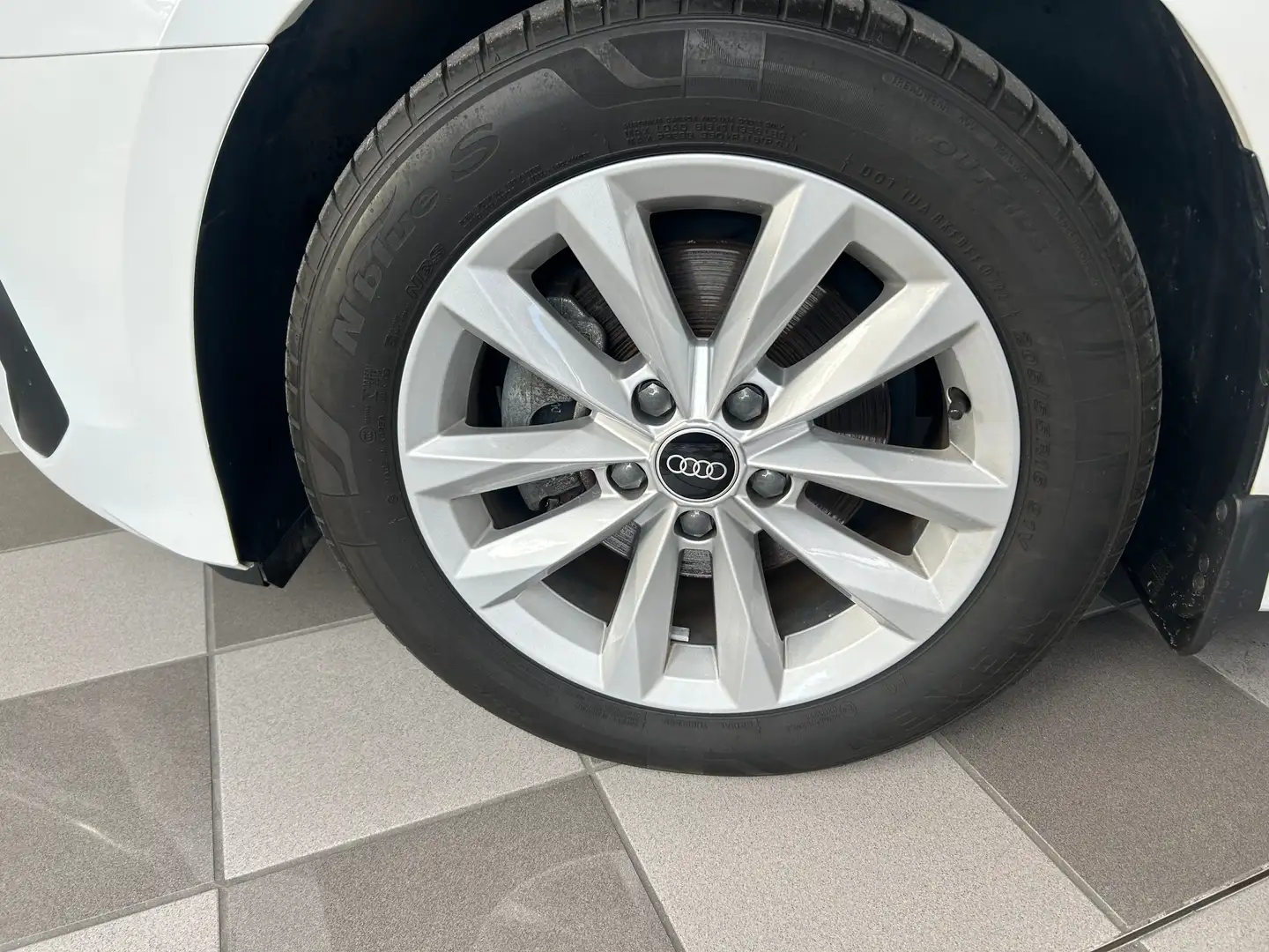 Audi A3 Sportback 35 1.5 Tfsi 150cv Sport Wit - 2