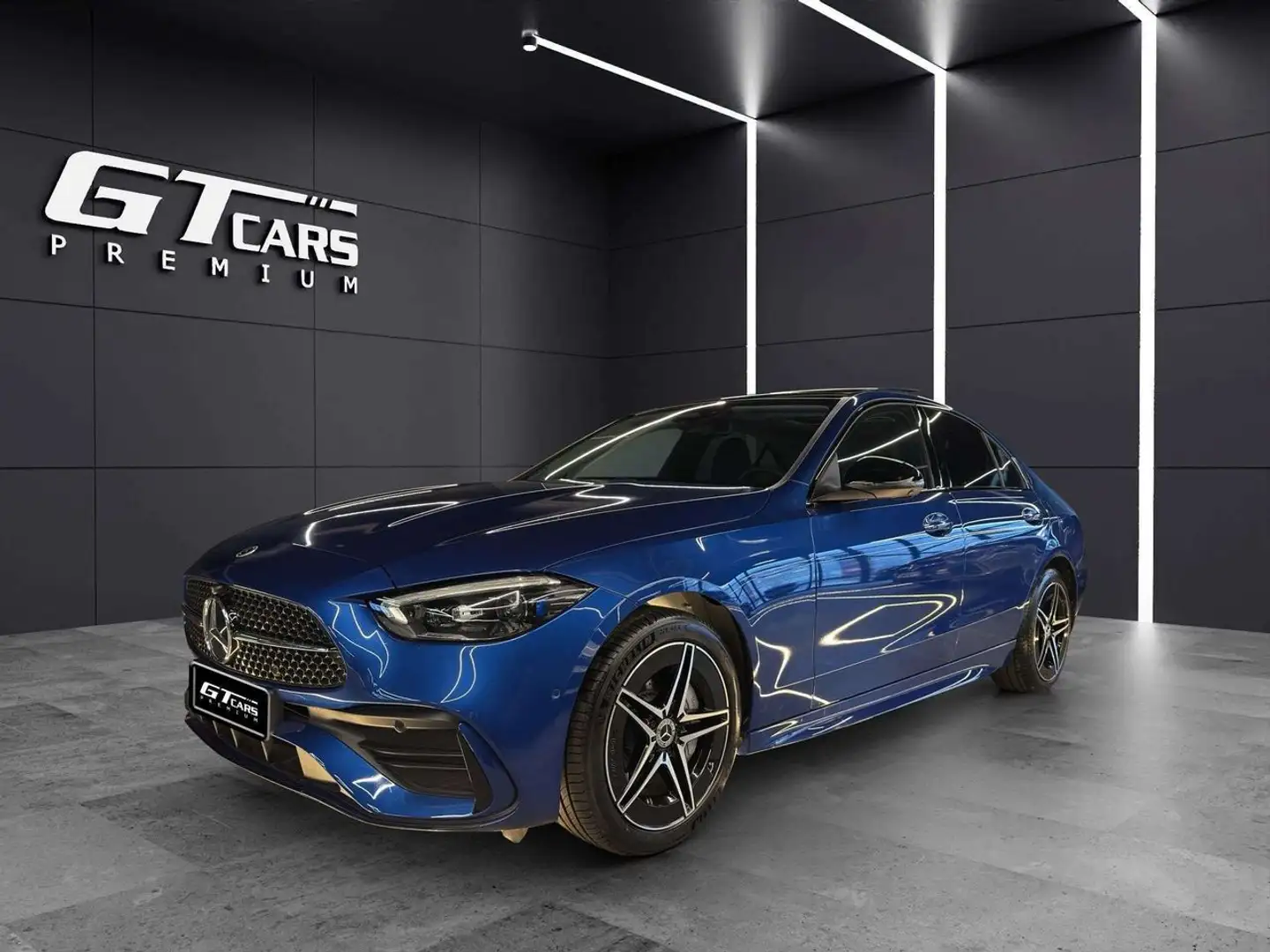Mercedes-Benz C 30 AMG 300de Blau - 1
