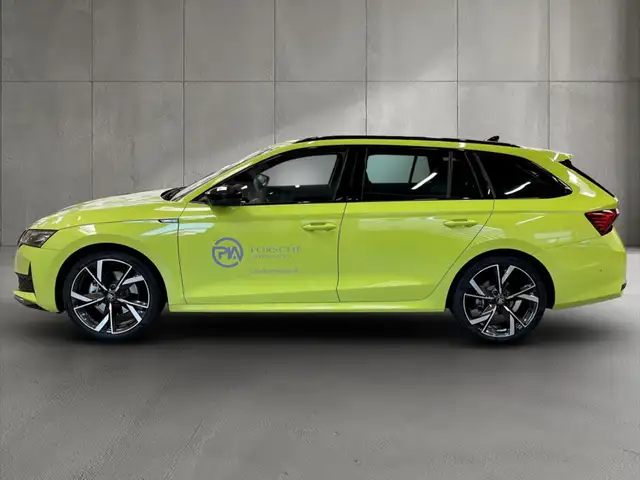 Skoda Octavia view 4