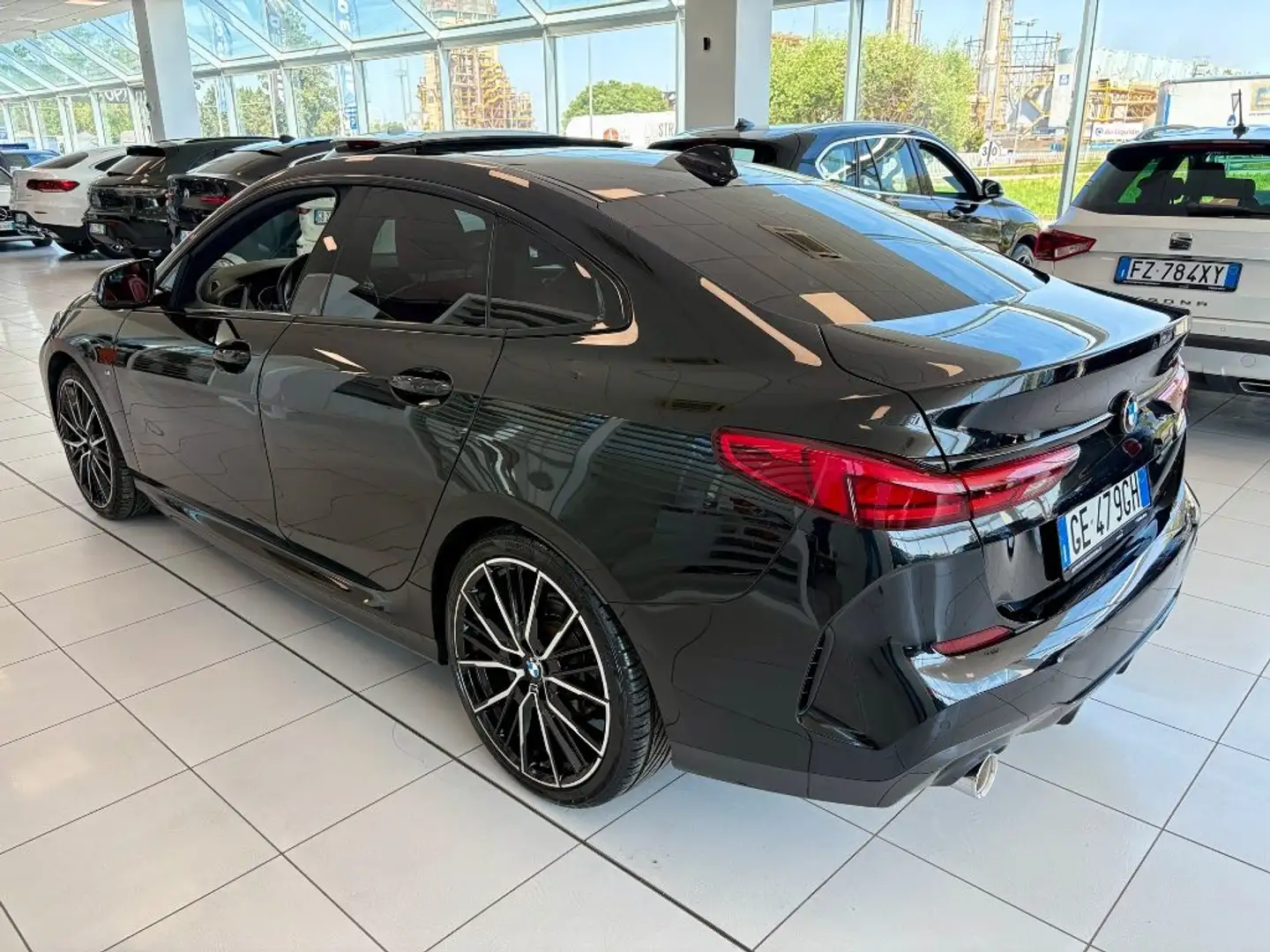 BMW 218 d Gran Coupé Msport Auto Schwarz - 2