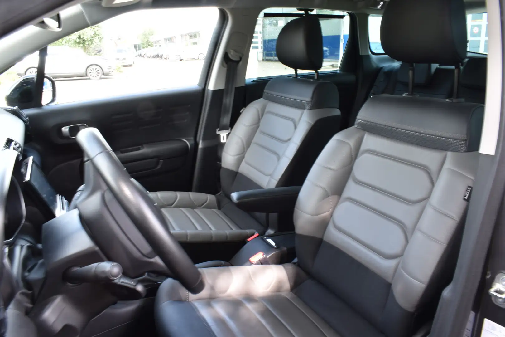 Citroen C3 Aircross PureTech 130 EAT6 Shine .| Automaat | Leder | Airc Grigio - 2