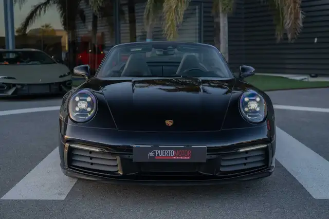 Porsche 911 view 2