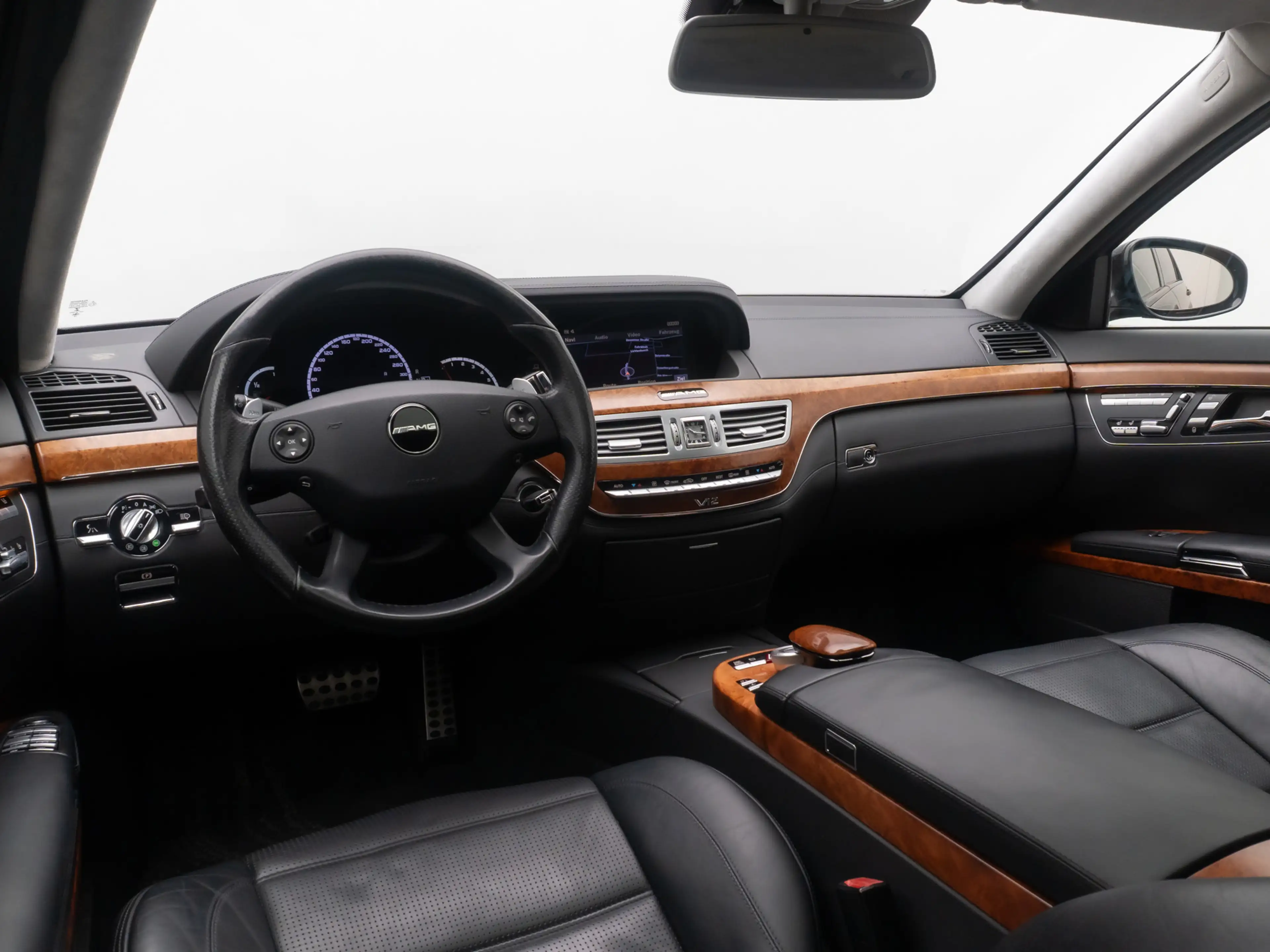 Mercedes-Benz S 65 AMG Long Massage BiXenon Kamera GSD 20Voll — photo 36