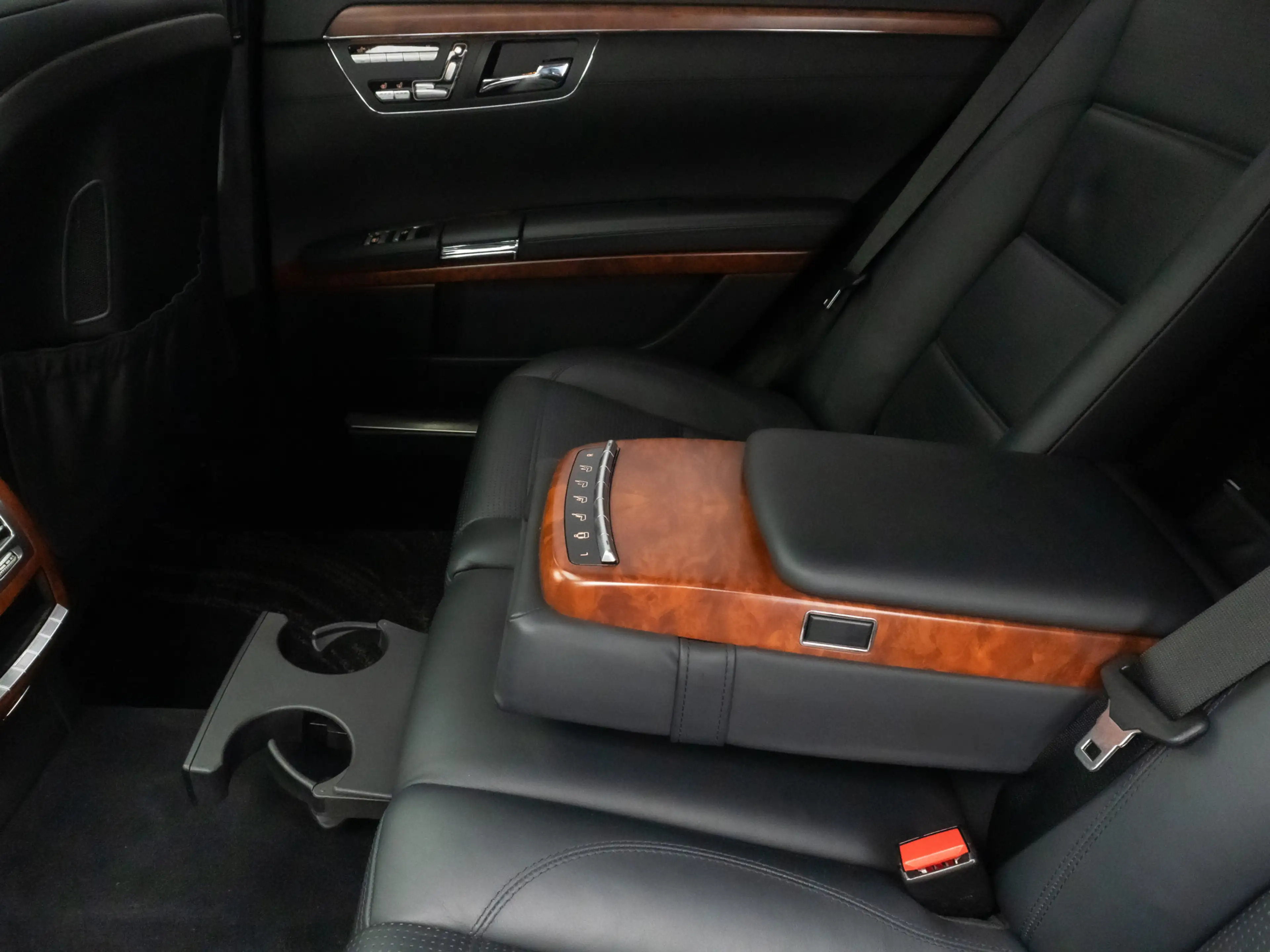 Mercedes-Benz S 65 AMG Long Massage BiXenon Kamera GSD 20Voll — photo 28