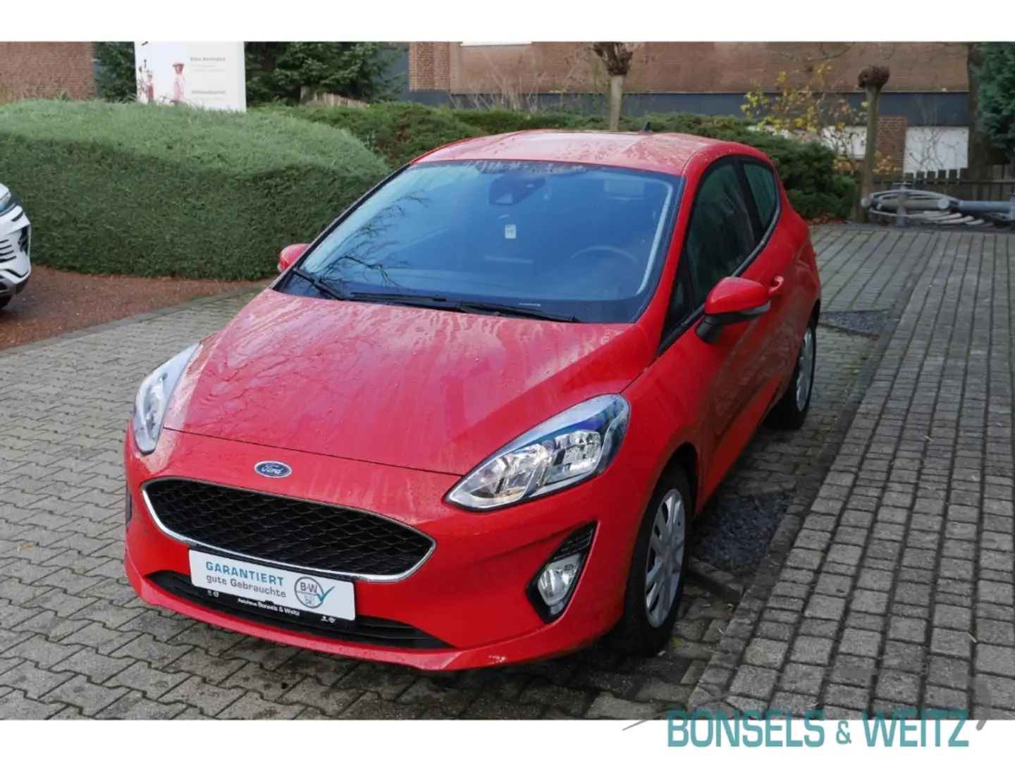 Ford Fiesta 1.1 COOL&CONNECT Navi Apple CarPlay Android Auto W Rood - 2