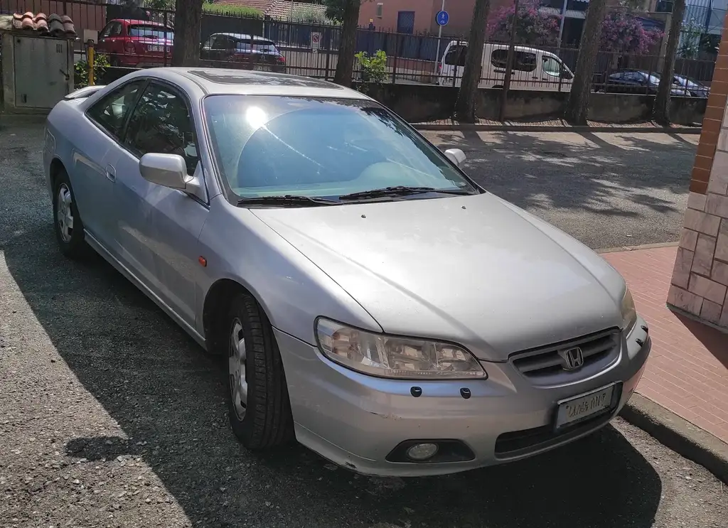 Honda Accord 2001 из Европы — купить под ключ