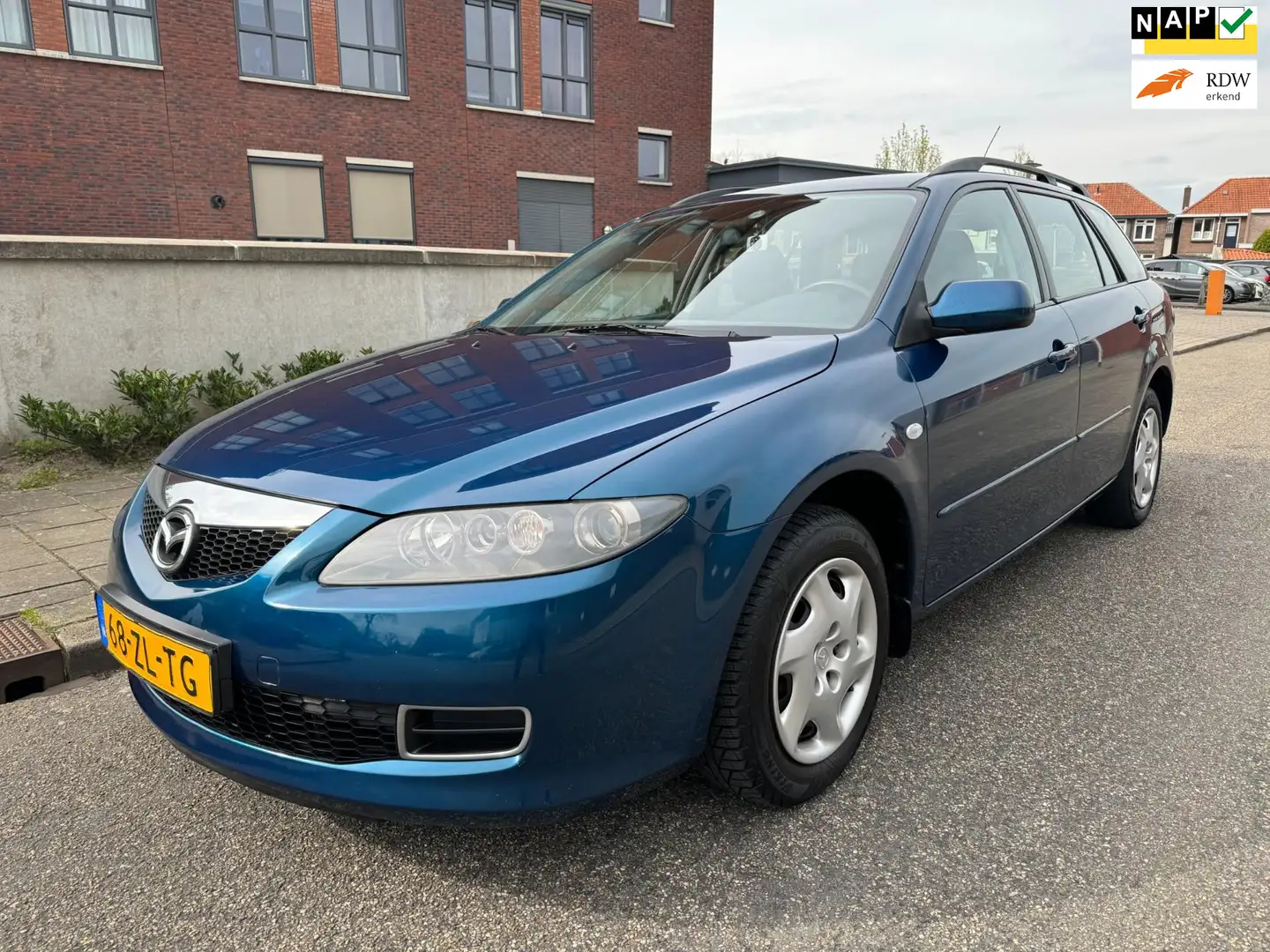 Mazda 6 Sportbreak 1.8i Touring /Airco/Cruise/PDC/Camera/E Azul - 1