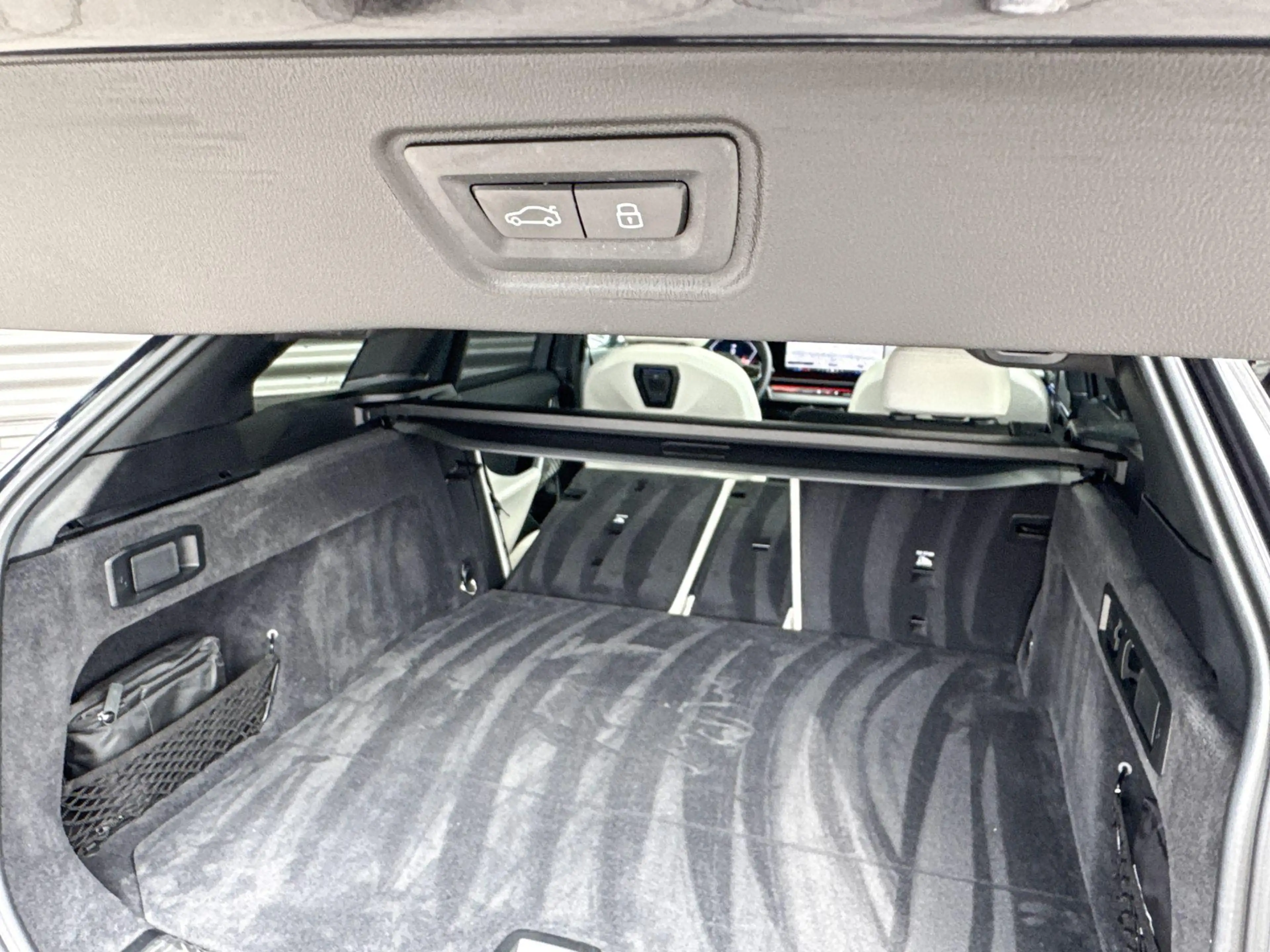 BMW 550 5 Serie Touring 550e xDrive — photo 12
