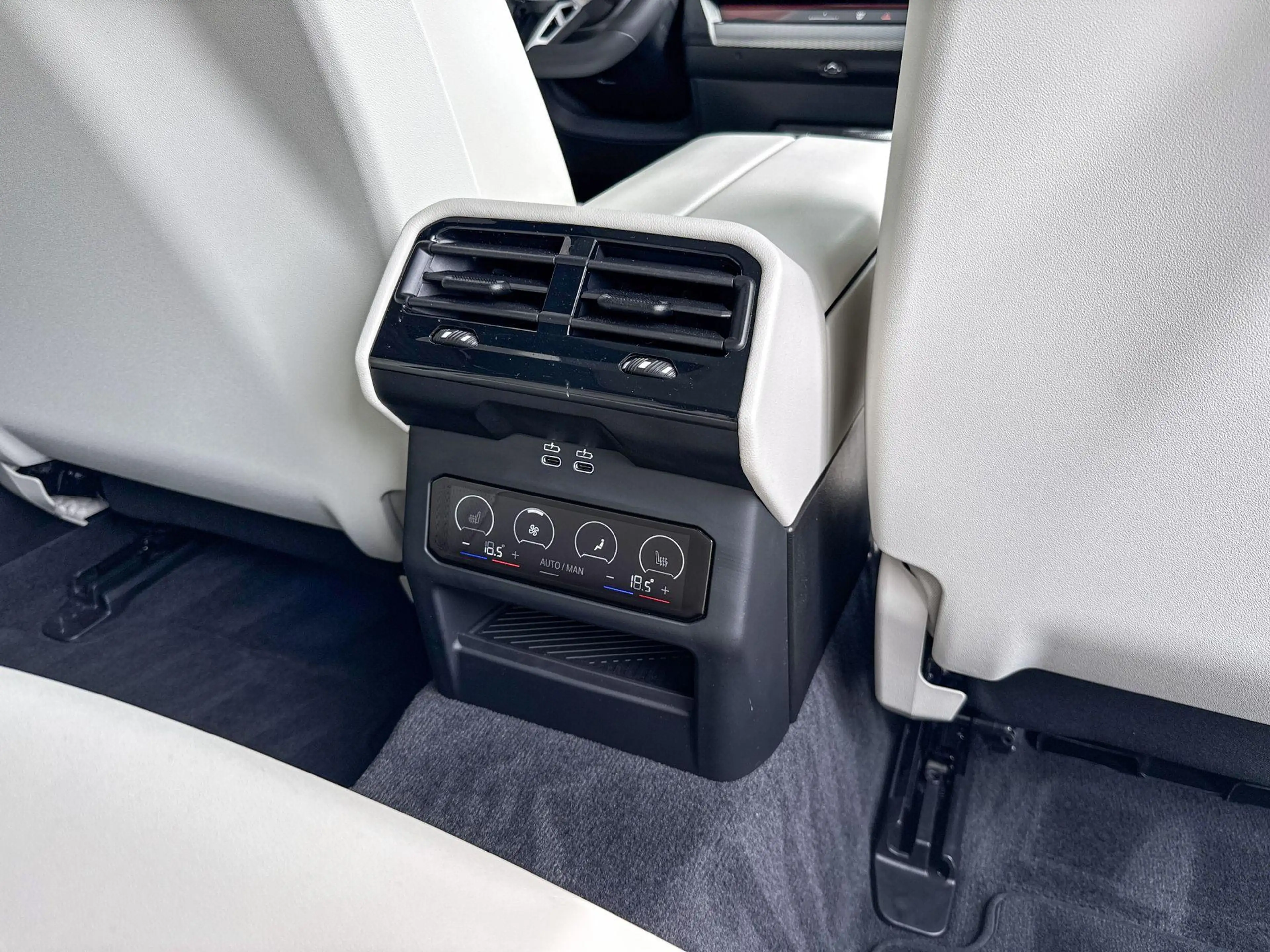 BMW 550 5 Serie Touring 550e xDrive — photo 10
