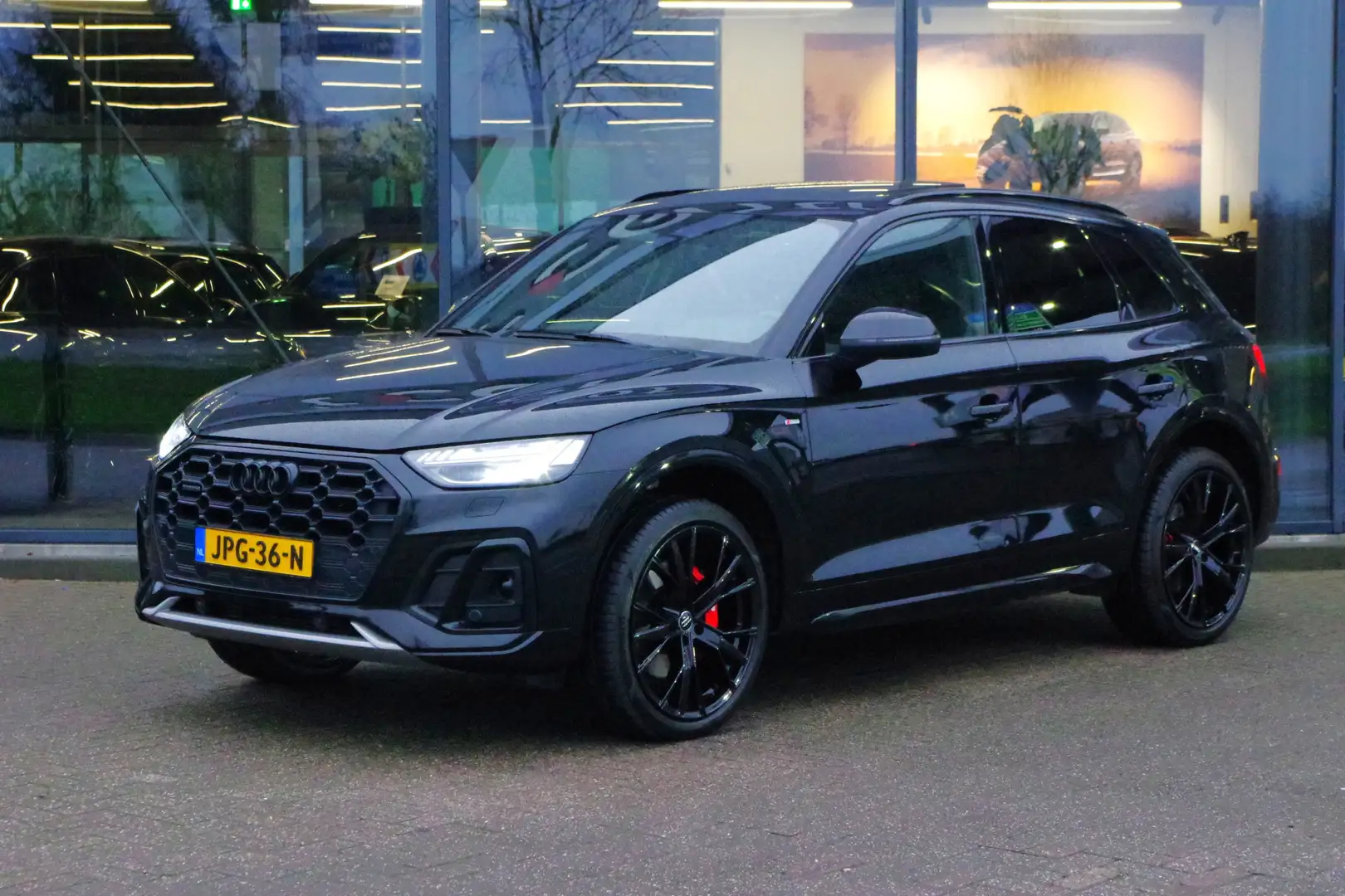 Audi Q5 50 TFSI e 300 PK S-Line Edition PHEV, Panoramadak, Schwarz - 1