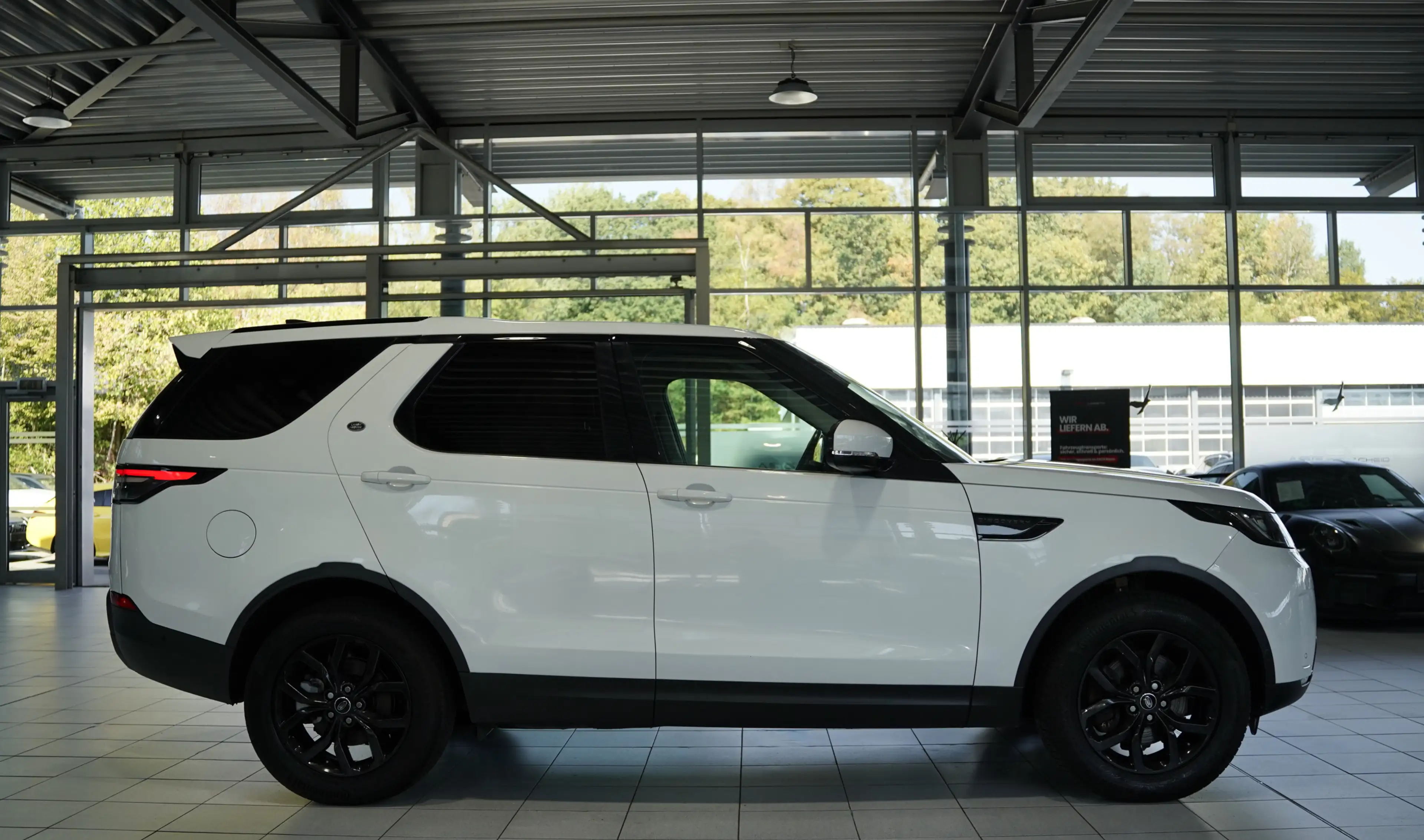 Land Rover Discovery S SD4 *Standheizung *Kamera *AHK * — photo 6