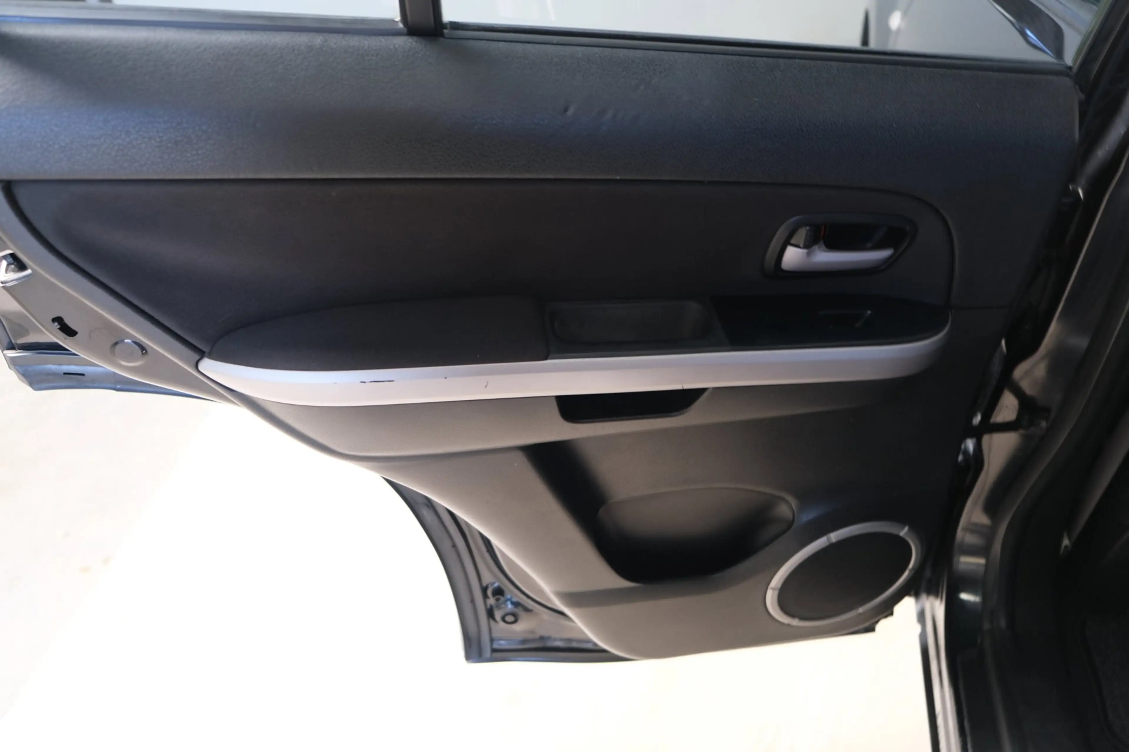 Suzuki Grand Vitara 2.4 Exclusive Automaat - Airco, PDC. — photo 9