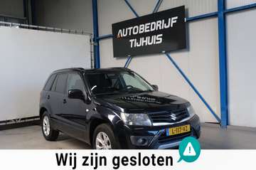 2.4 Exclusive RWD Automaat - Airco, PDC.