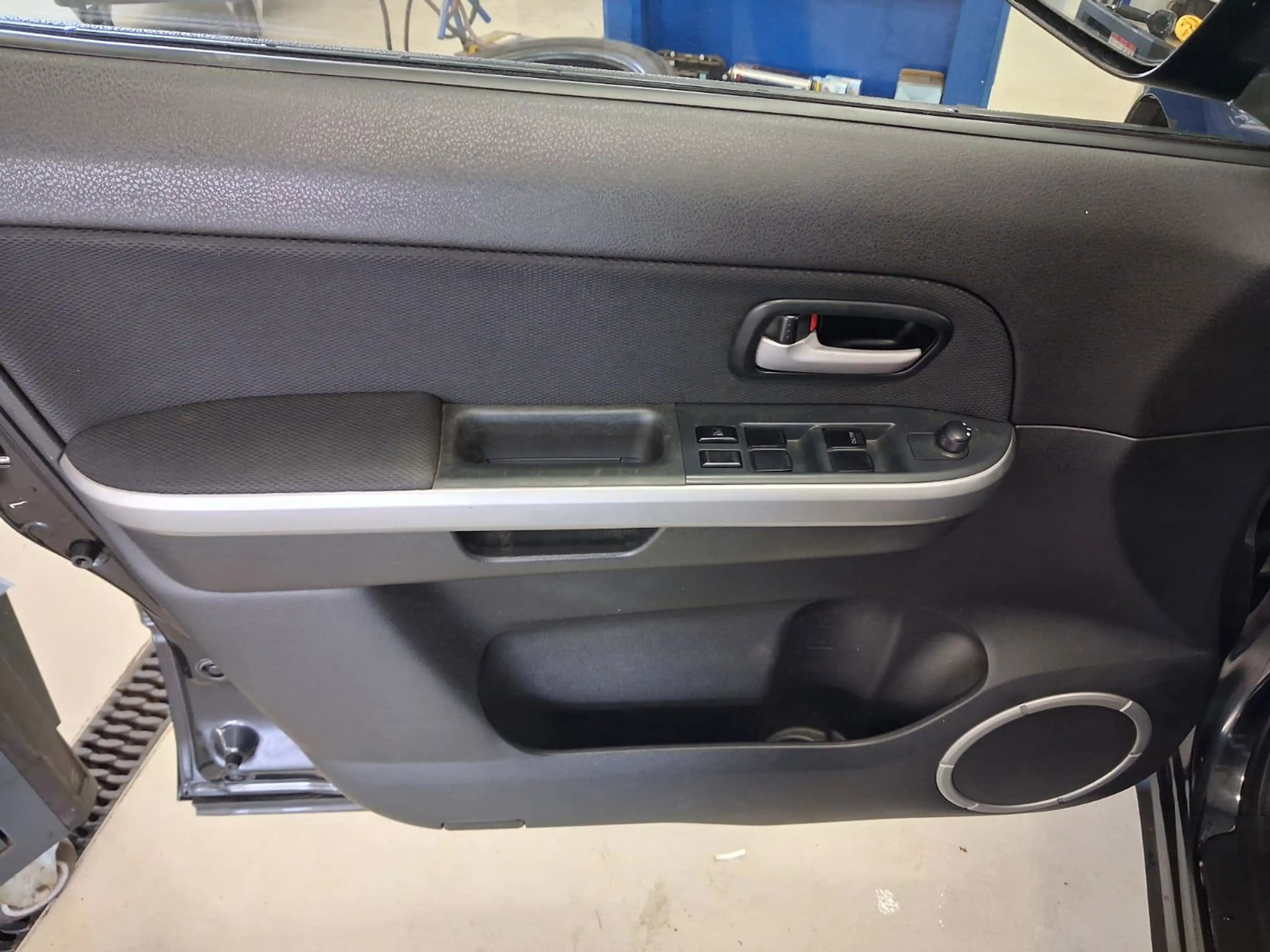 Suzuki Grand Vitara 2.4 Exclusive Automaat - Airco, PDC. — photo 11
