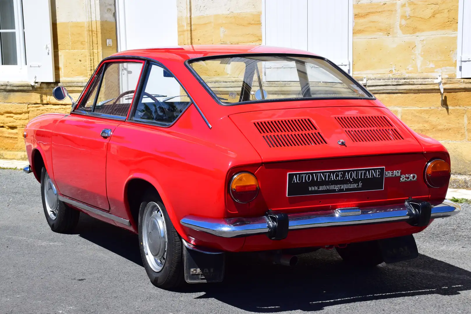 SEAT 850 Coupé Rood - 2