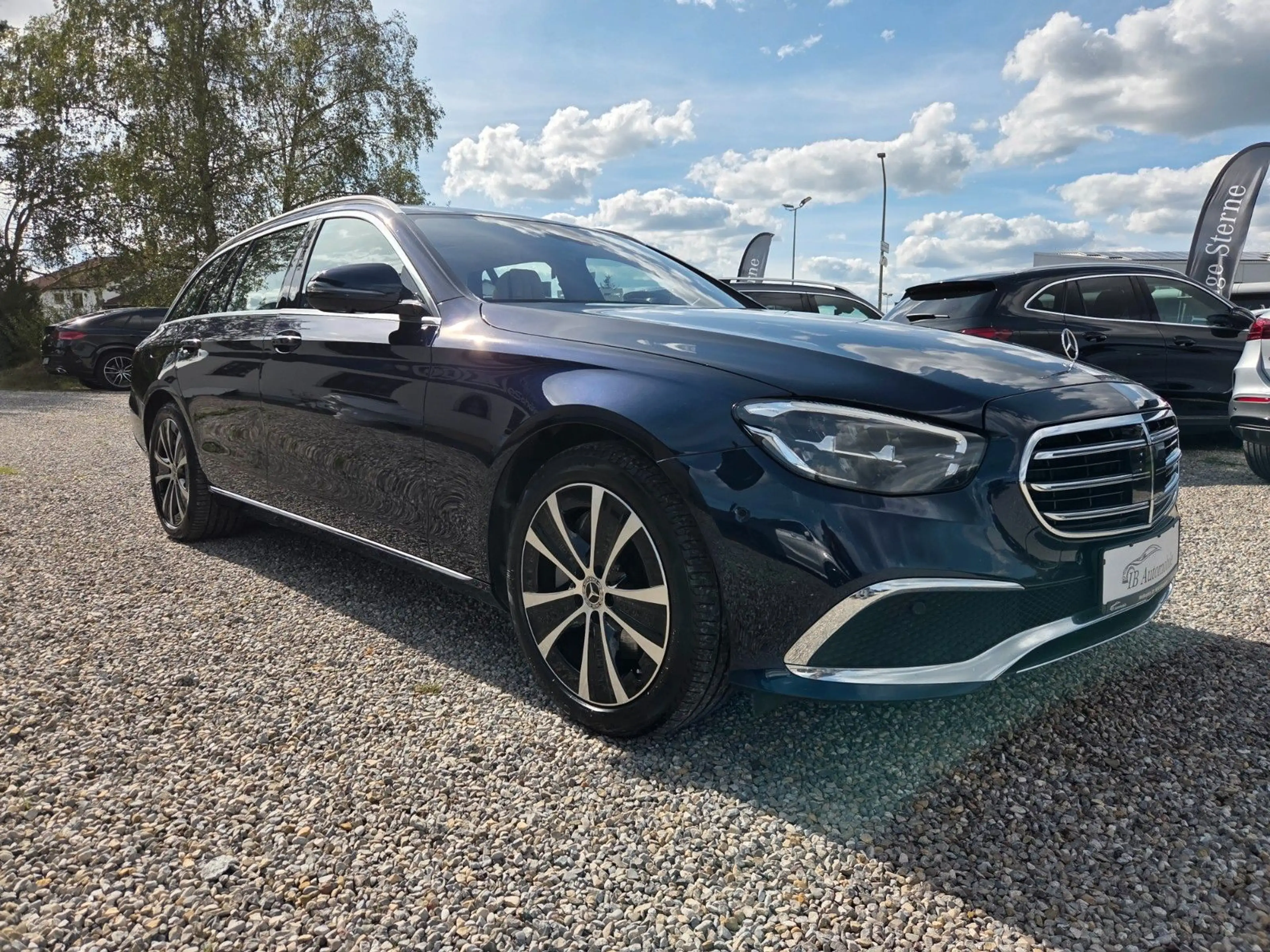 Mercedes-Benz E 300 e T Massage*Pano*360°Kamera*HUD*Keyless — photo 4