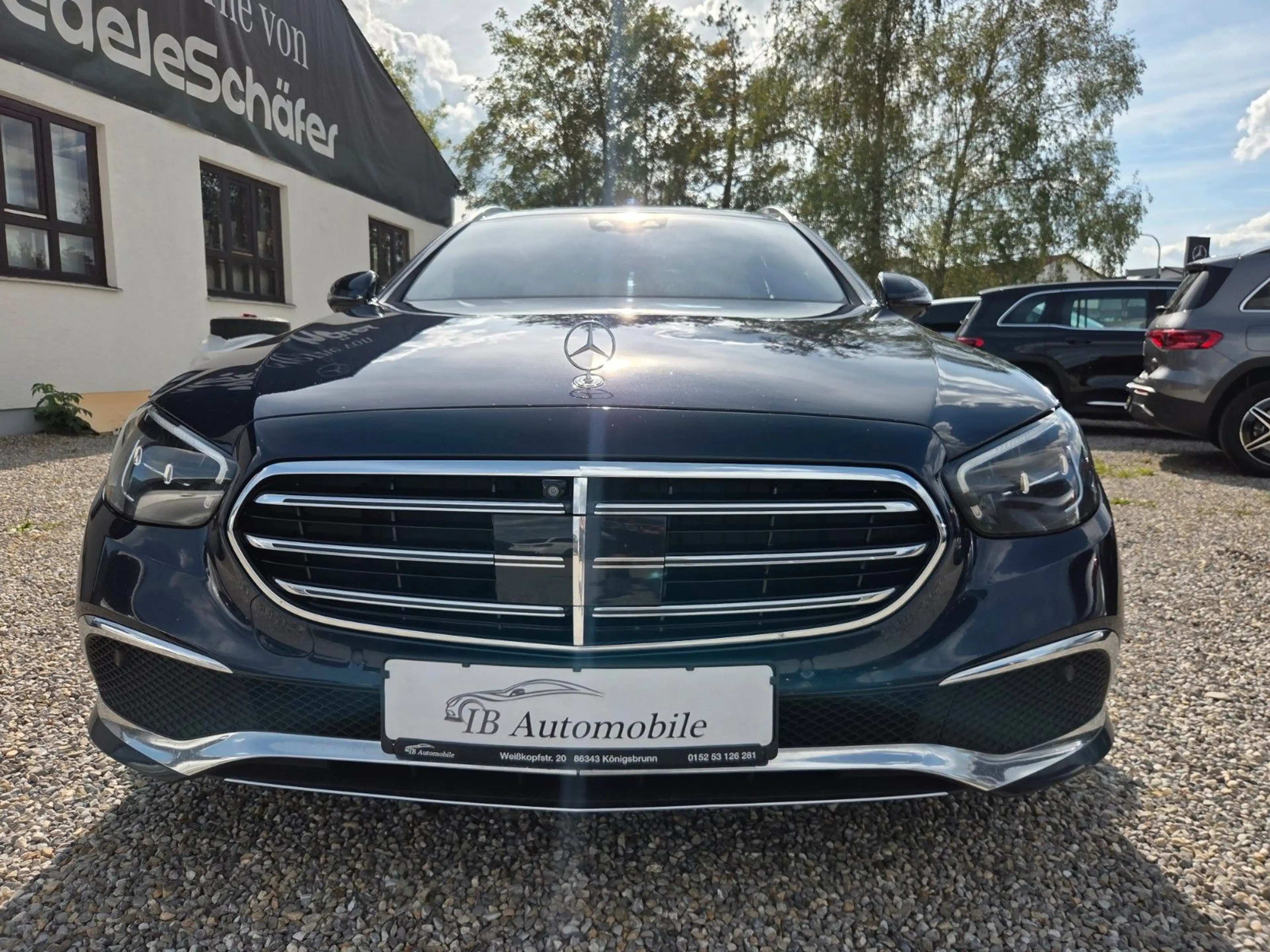 Mercedes-Benz E 300 e T Massage*Pano*360°Kamera*HUD*Keyless — photo 3