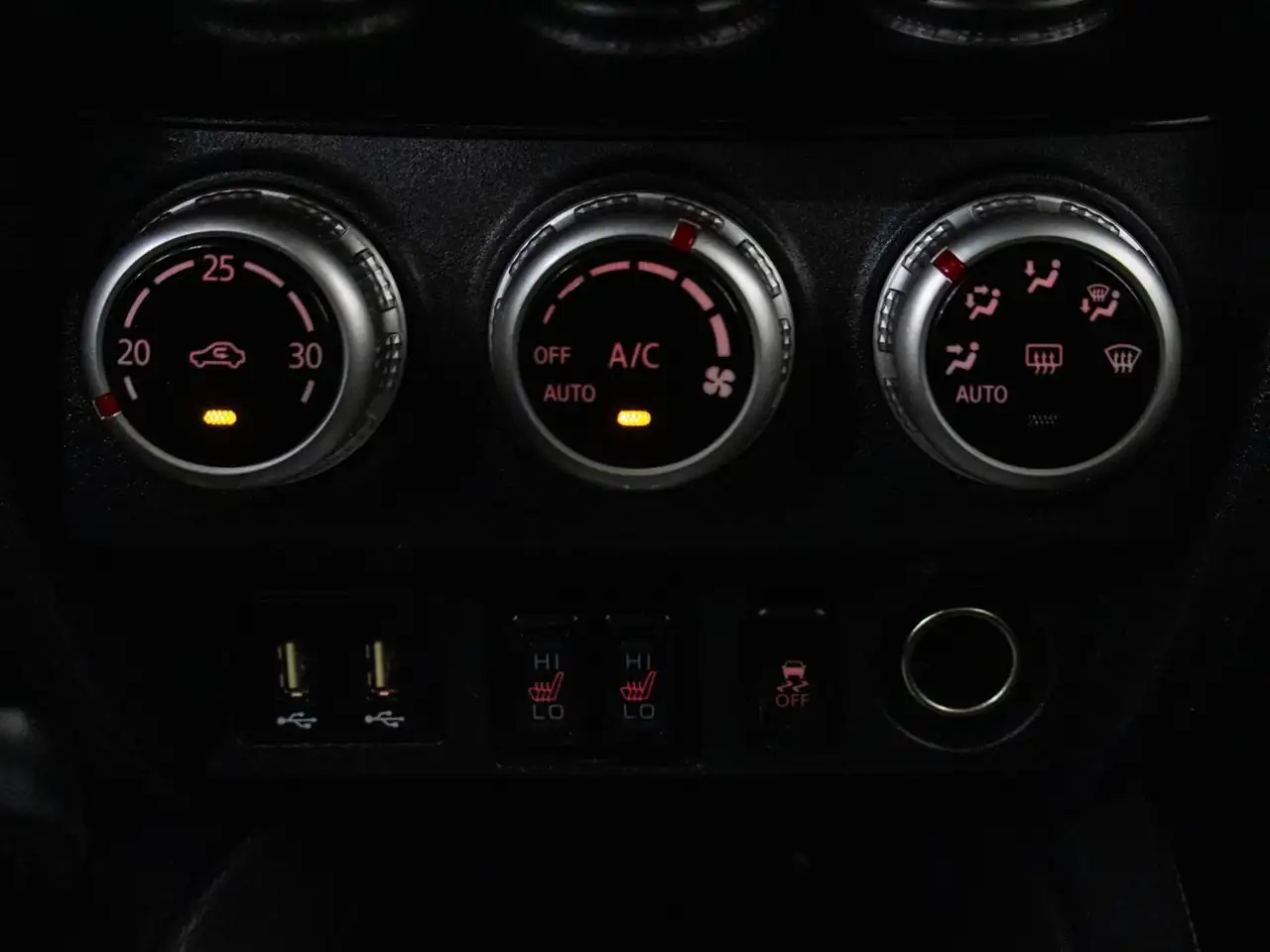 Mitsubishi RVR снимка Mitsubishi RVR