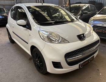 1.0 ESSENCE 69CV* 51.500 KMS * 2012 * GARANTIE 1 AN