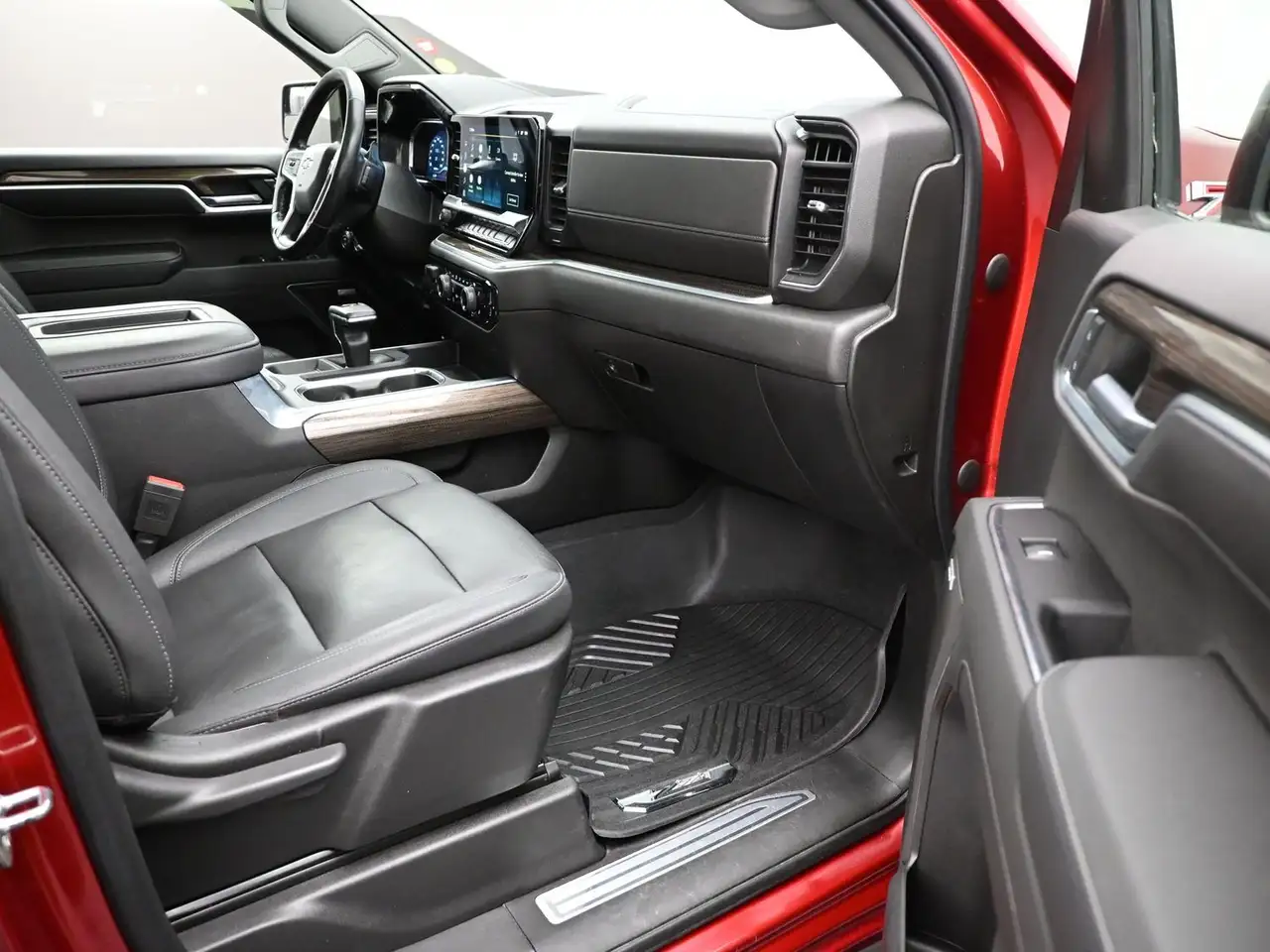 Chevrolet Silverado 1500 снимка Chevrolet Silverado 1500