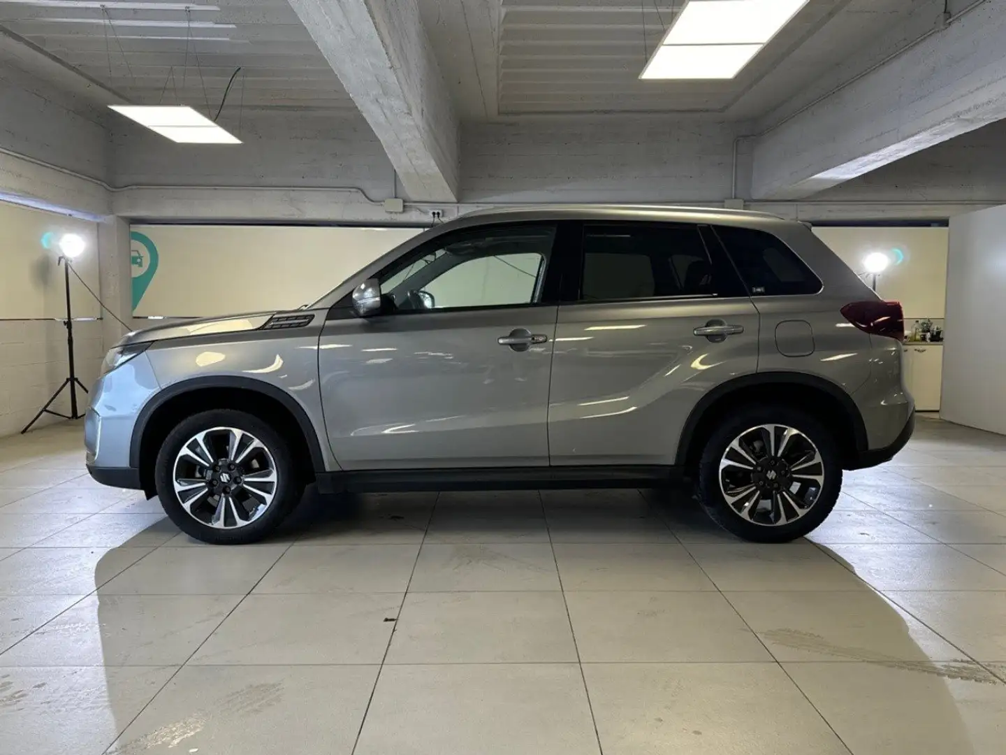 Suzuki Vitara 1.4 Boosterjet hybrid Top Gris - 2