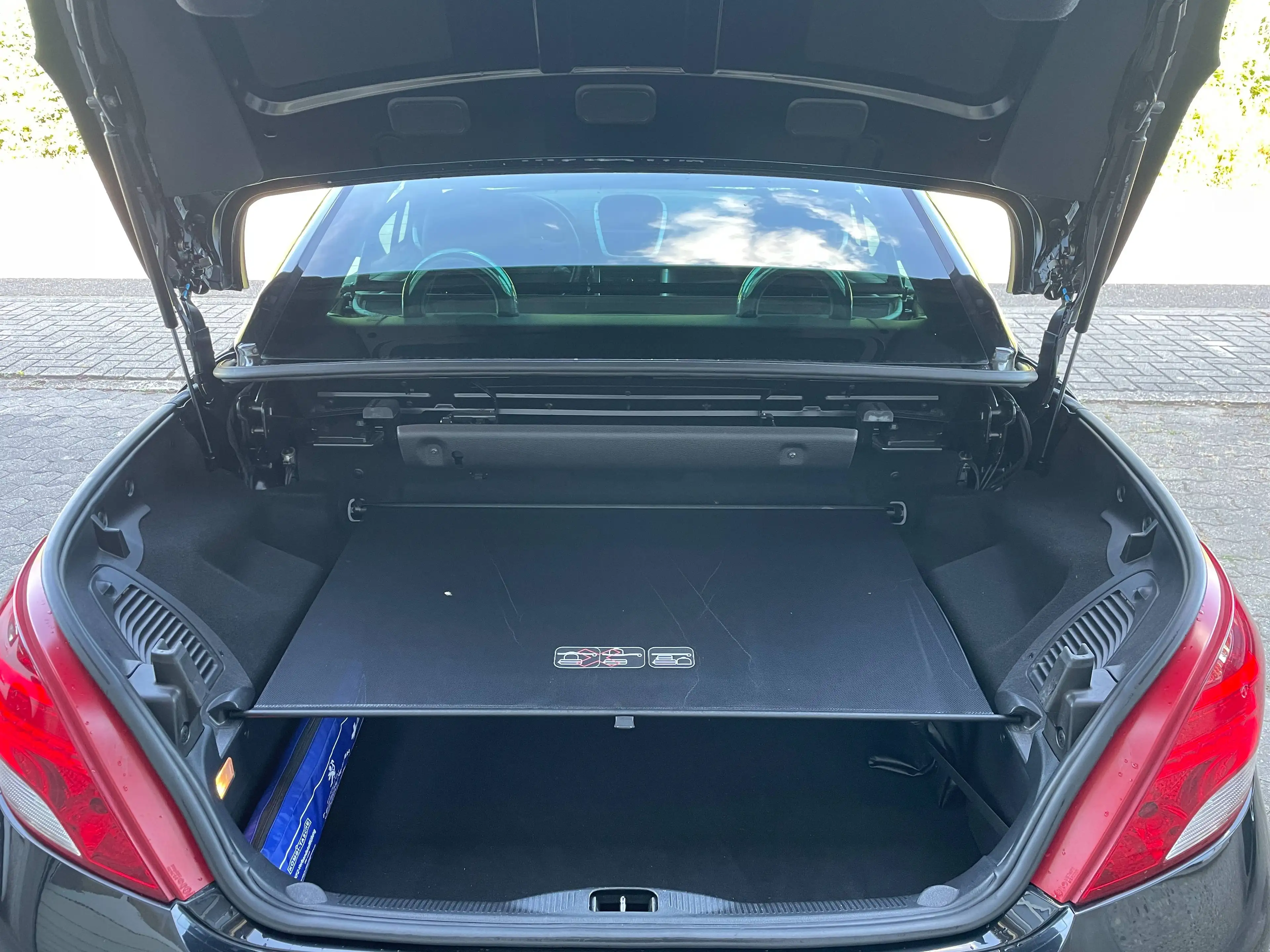 Peugeot 207 CC 120 VTi * Automatik Navi Tempomat SH * — photo 11