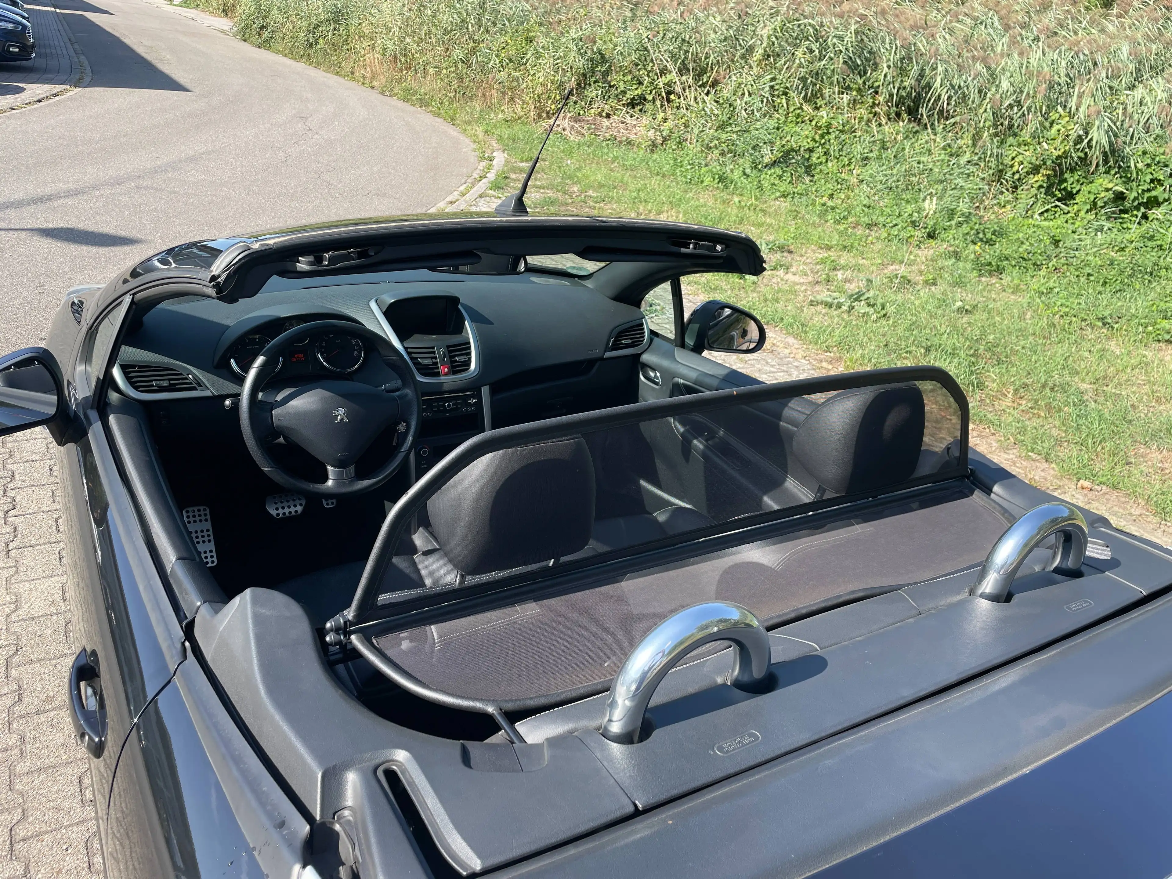 Peugeot 207 CC 120 VTi * Automatik Navi Tempomat SH * — photo 13