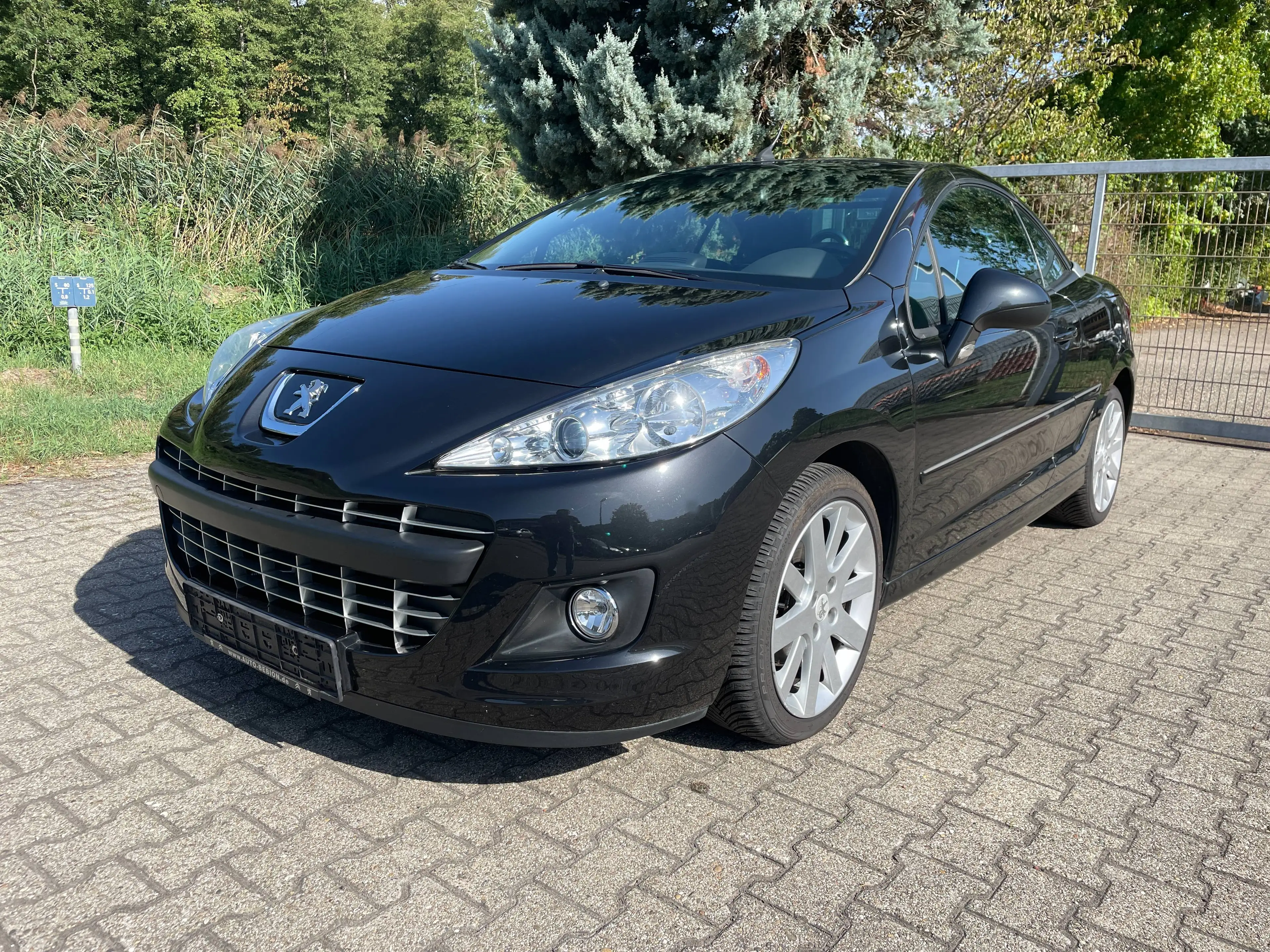 Peugeot 207 CC 120 VTi * Automatik Navi Tempomat SH * — photo 8