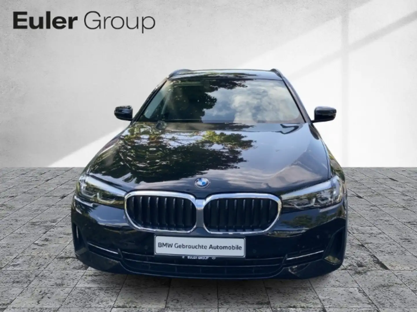 BMW 520 d Touring Luftfederung StandHZG AHK-klappbar AHK N Schwarz - 2