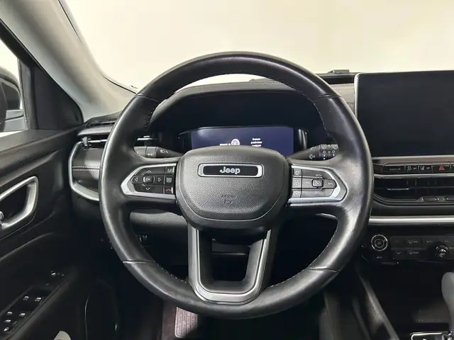 Jeep Compass view 11