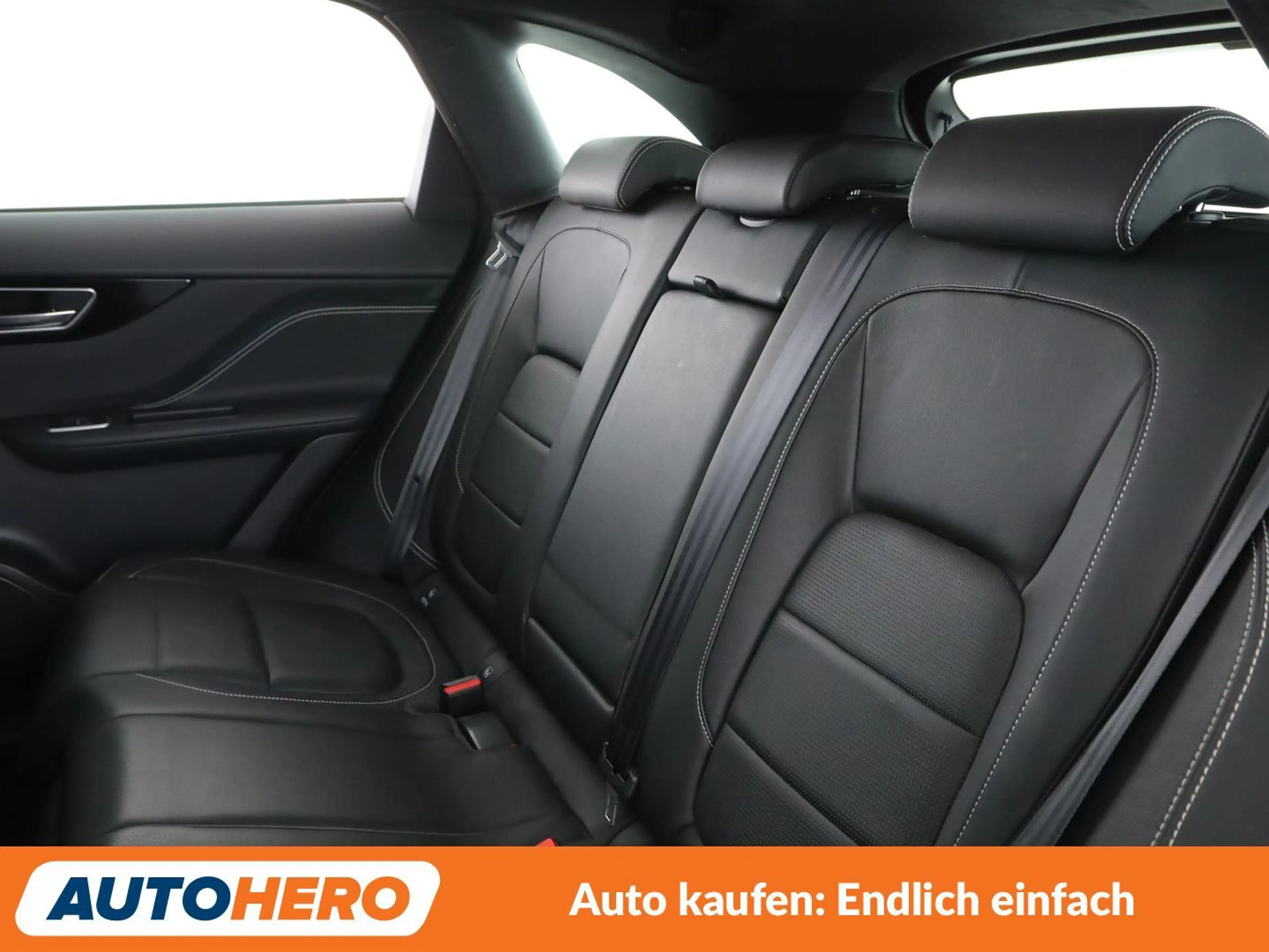 Jaguar F-Pace 30t R-Sport AWD Aut.*NAVI*LED*CAM*ACC*SHZ*ALU* — photo 14