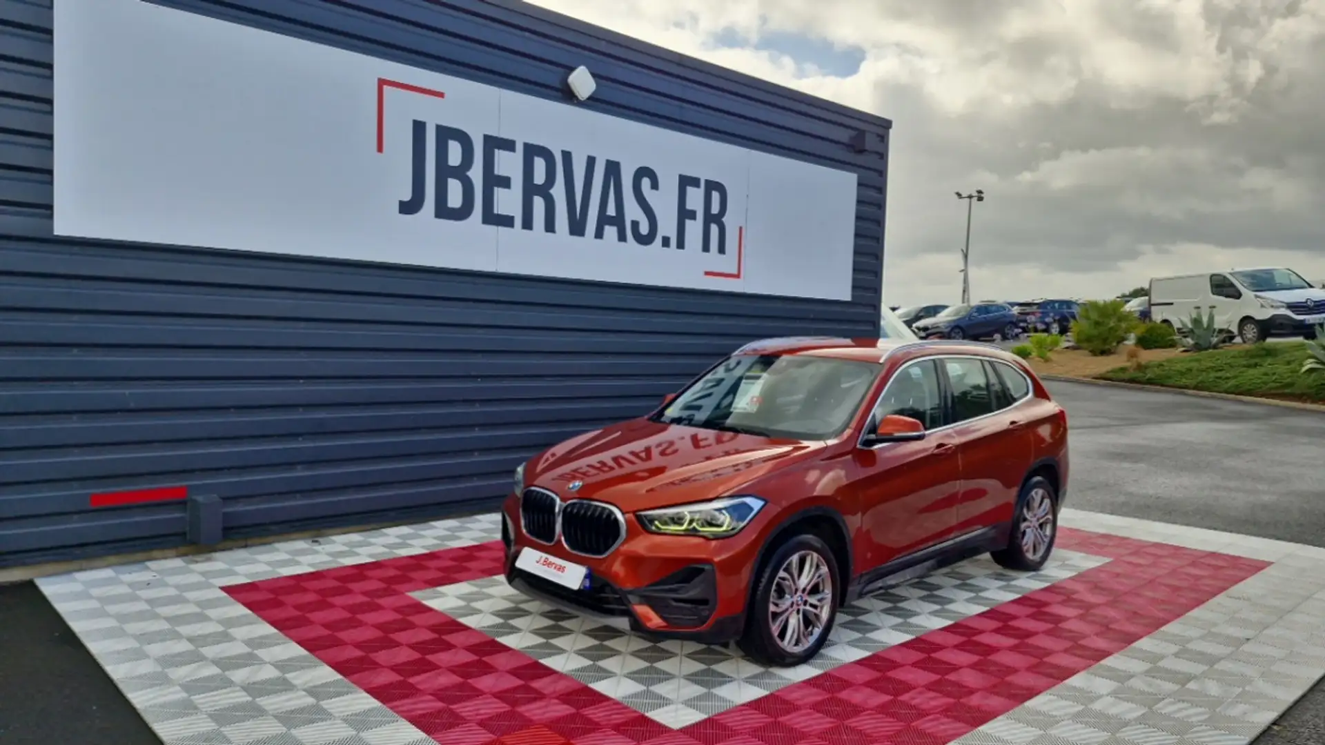 BMW X1 F48 LCI SDRIVE 16D 116 CH BUSINESS DESIGN Orange - 1