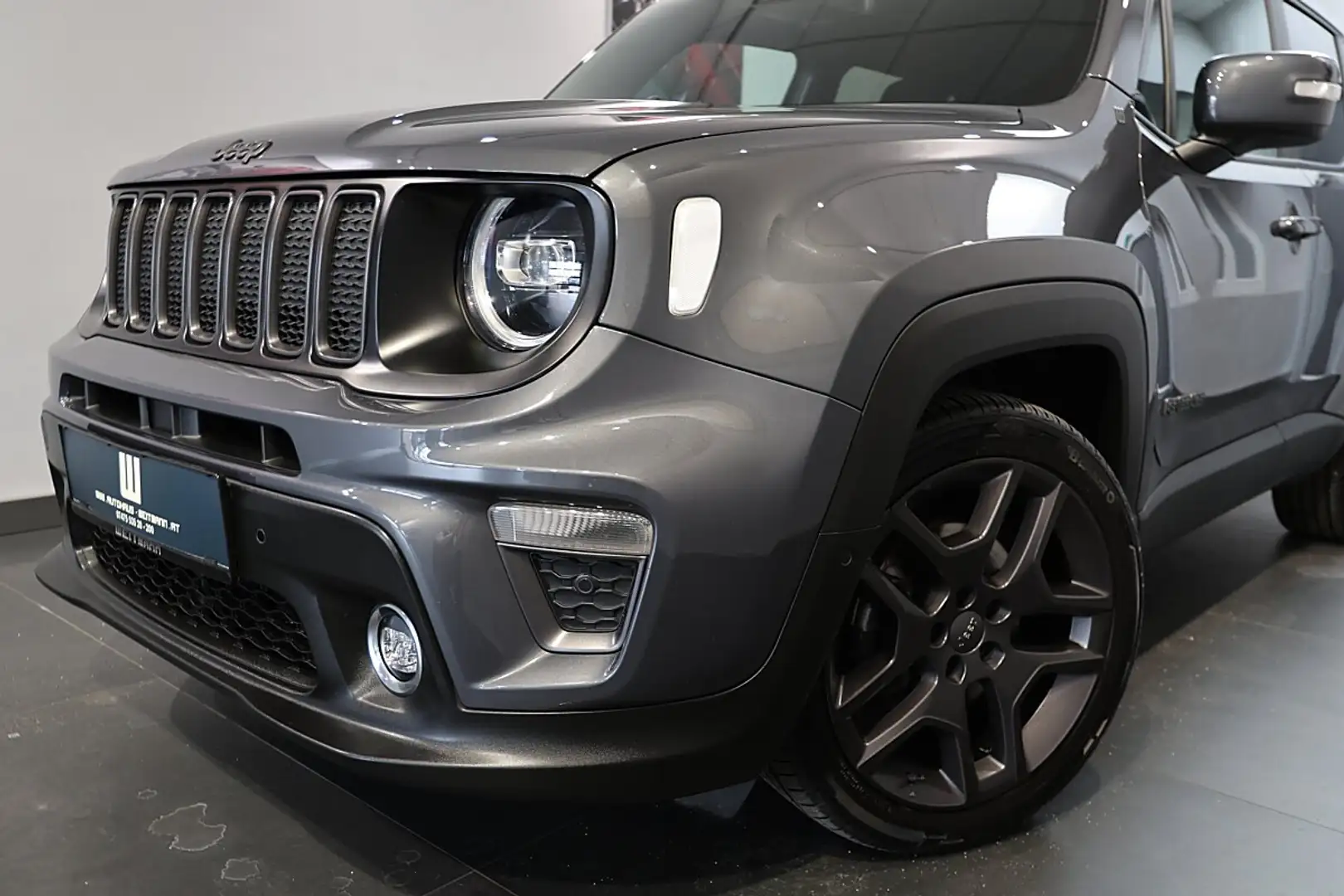 Jeep Renegade 1,3 MultiAir T4 FWD 6DDCT 150 Summer Edit. Pake... Grau - 2