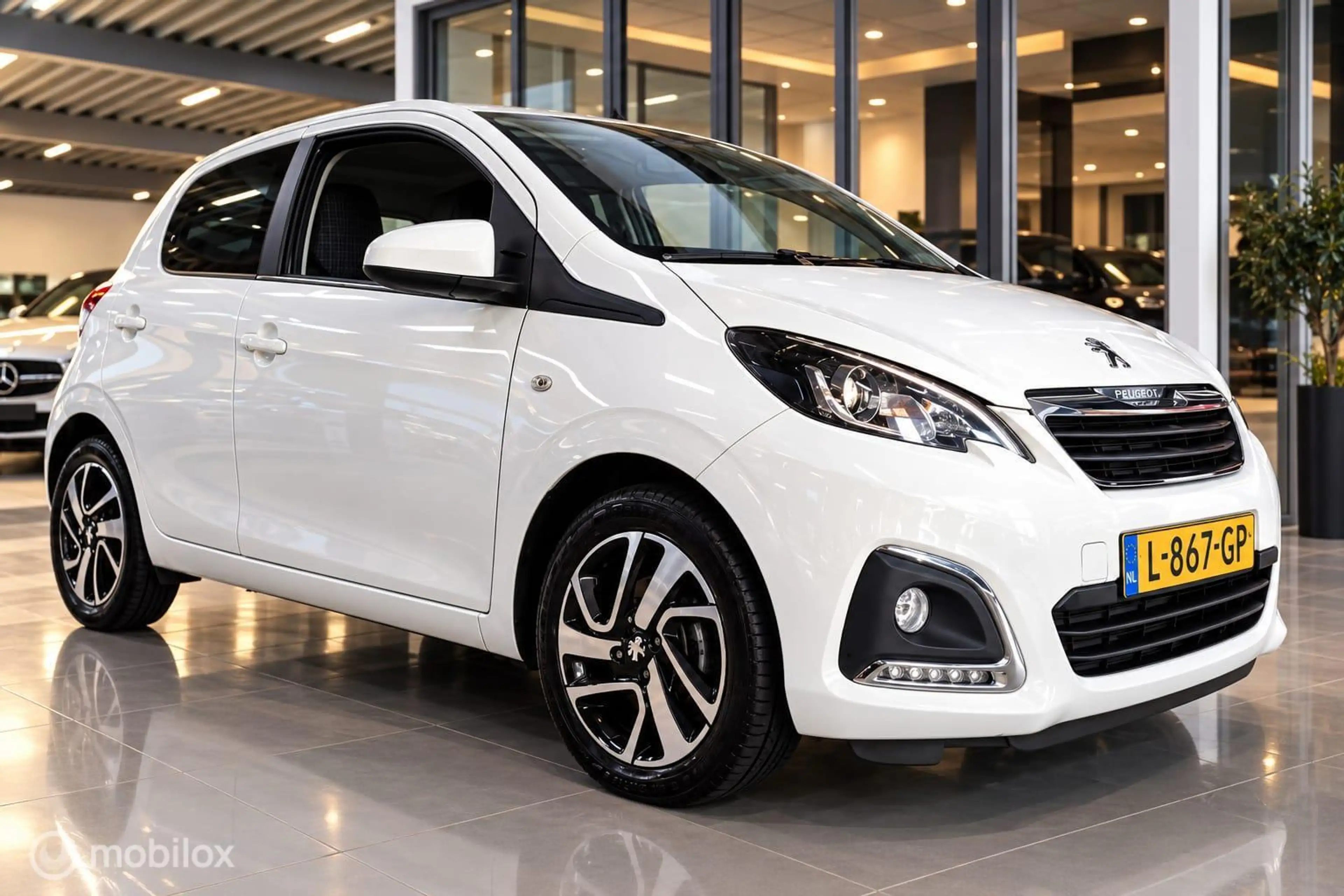 Peugeot 108 1.0 e-VTi Allure 2021 CARPLAY AIRCO ELEK RAMEN VEL