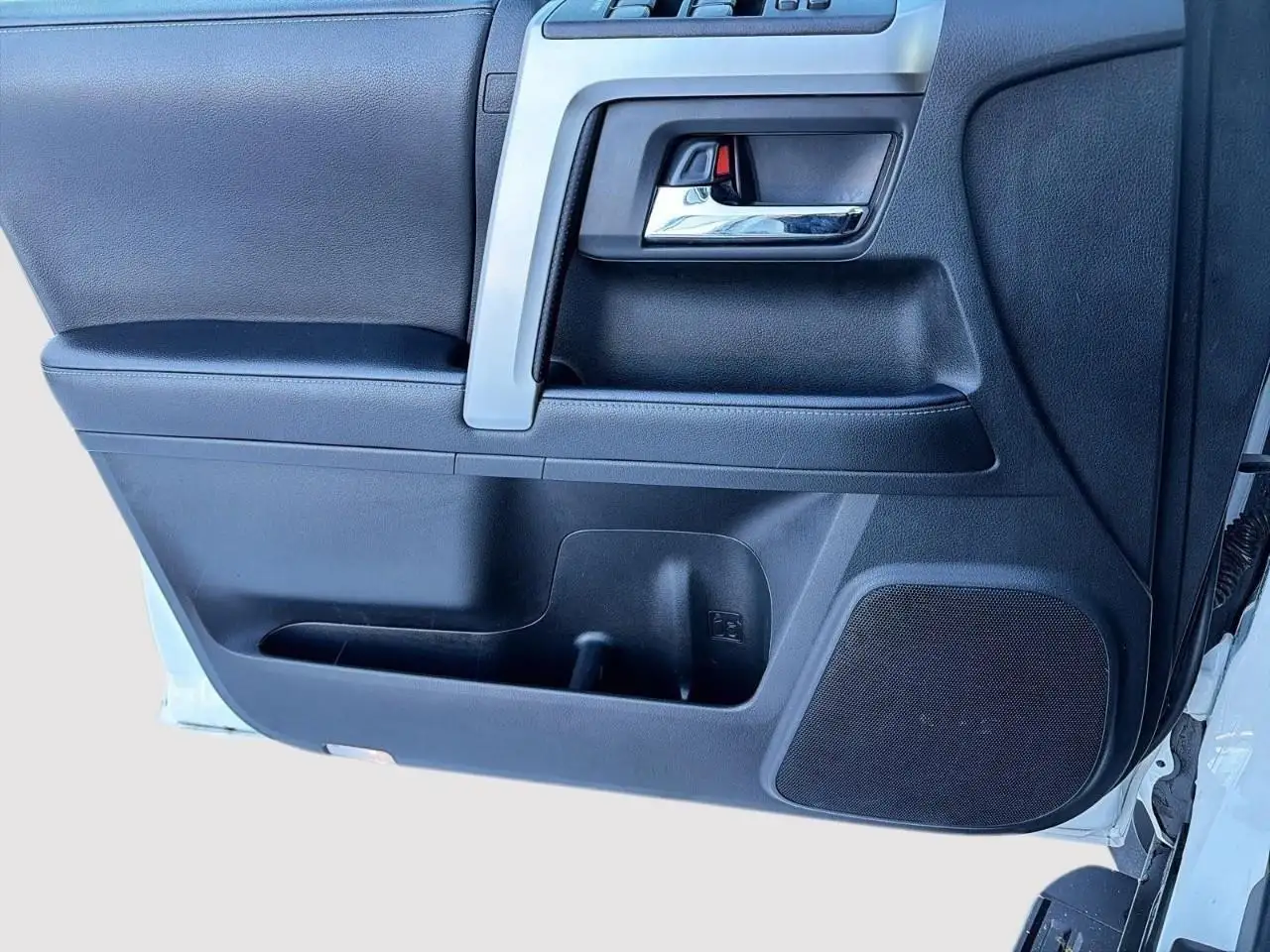 Toyota 4-Runner снимка Toyota 4-Runner