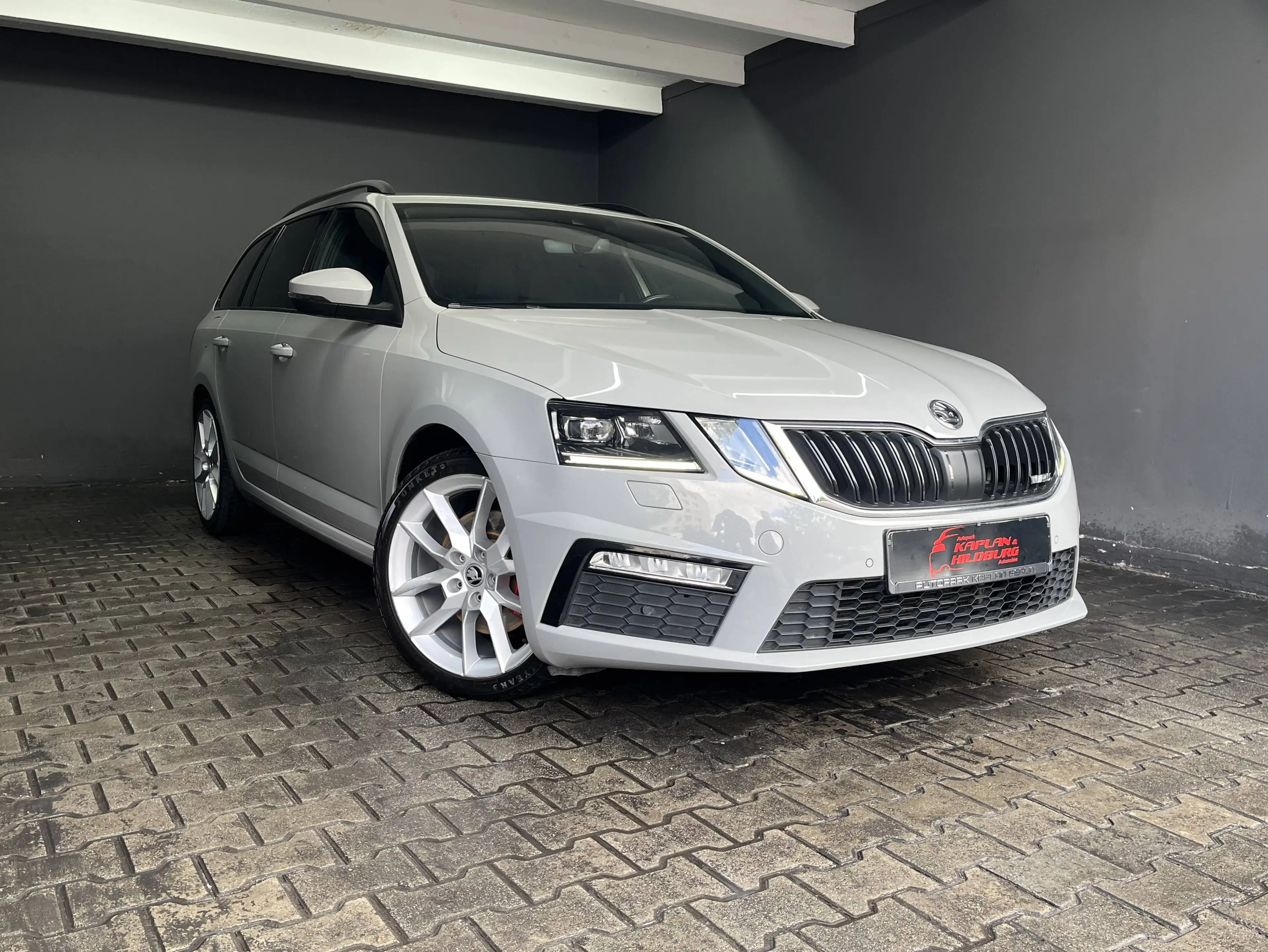 Skoda Octavia 2.0TDI Combi RS, ACC, LED, R-KAMERA, AHK — photo 3