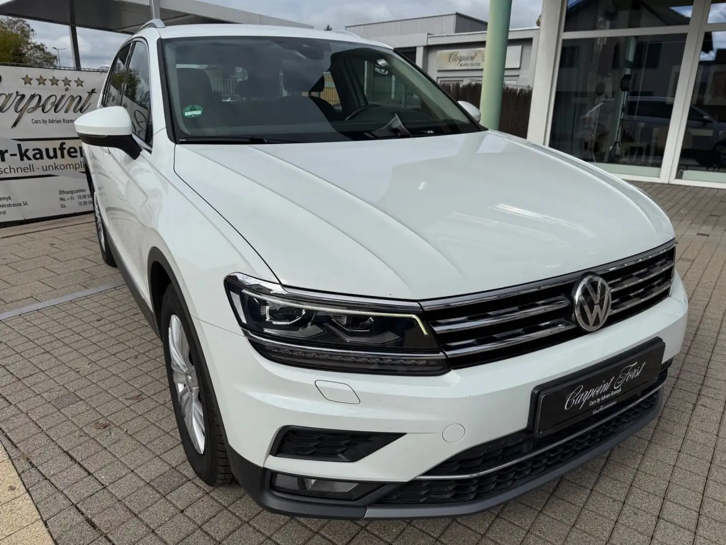 Volkswagen Tiguan Highline BMT/Start-Stopp,1.hand,Digital Bianco - 2