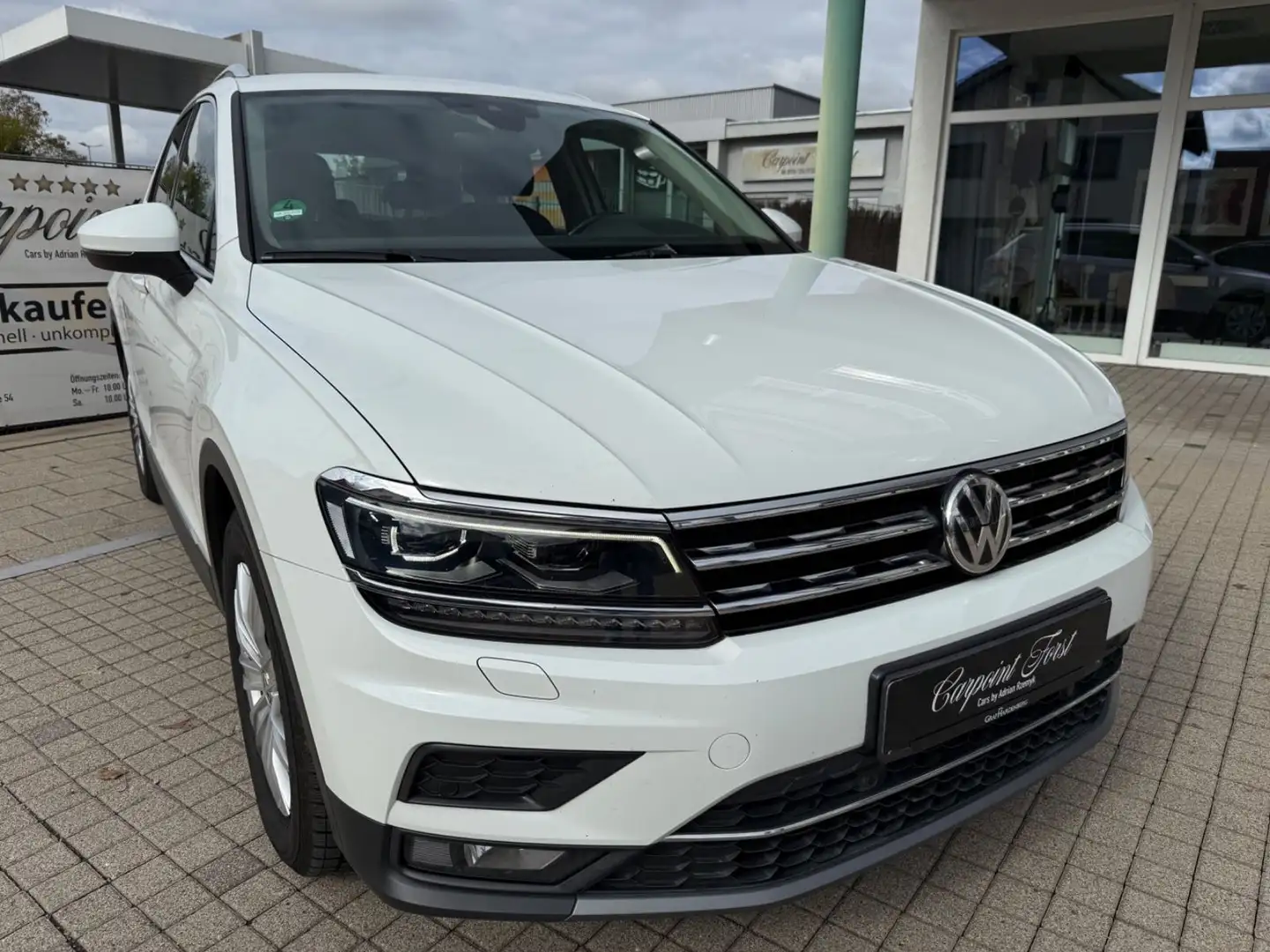 Volkswagen Tiguan Highline BMT/Start-Stopp,1.hand,Digital Bianco - 1