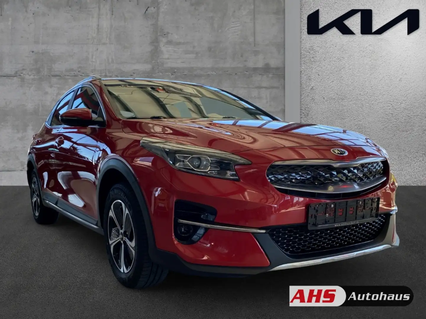 Kia XCeed Vision Plug-in Hybrid 1.6 DCT LED PDC Klima Navi Červená - 2