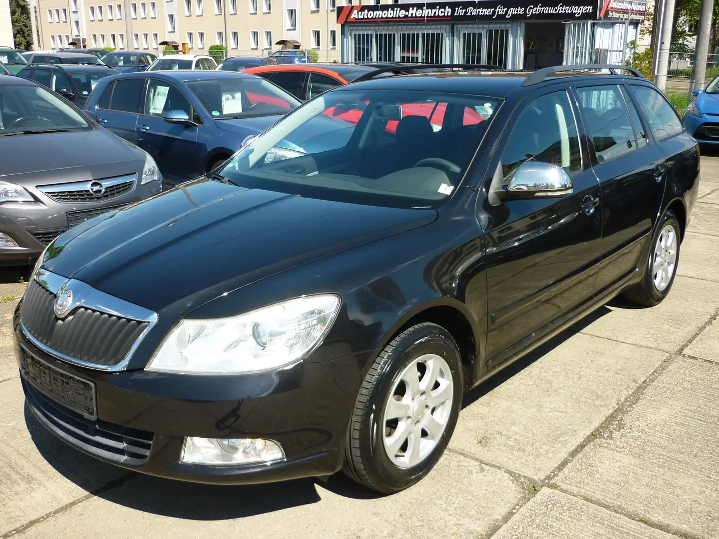 Skoda Octavia 1.4 TSi DSG Combi Ambiente DSG-Automatik! Negro - 1