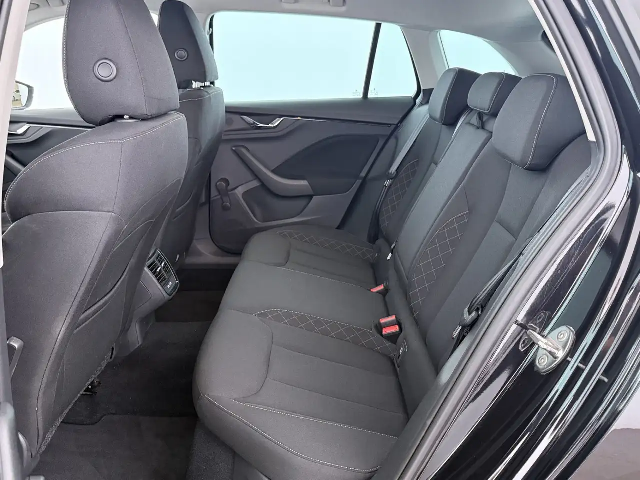 Skoda Scala 1.0 TSI Ambition LED NAVI SITZHZG R-CAM PDC, миниатюра 23