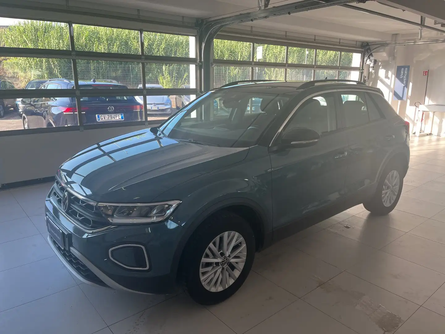 Volkswagen T-Roc 2.0 TDI SCR LIFE 115 CV Schwarz - 1