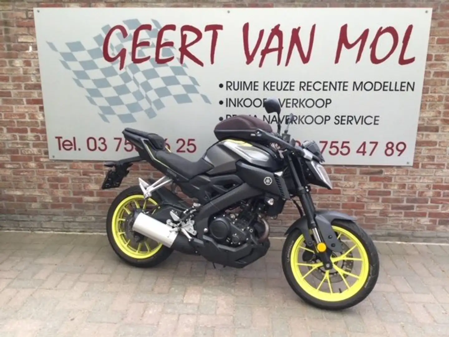 Yamaha MT-125 Gris - 1