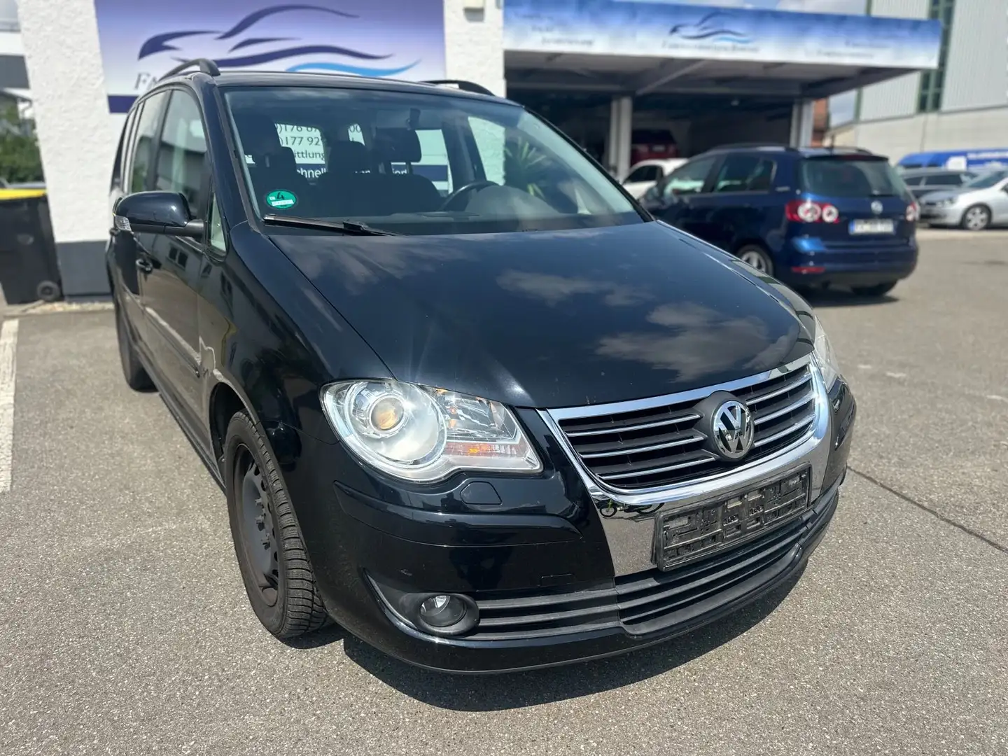 Volkswagen Touran Trendline Klima Export 1.Hand 7 Sitze Schwarz - 2